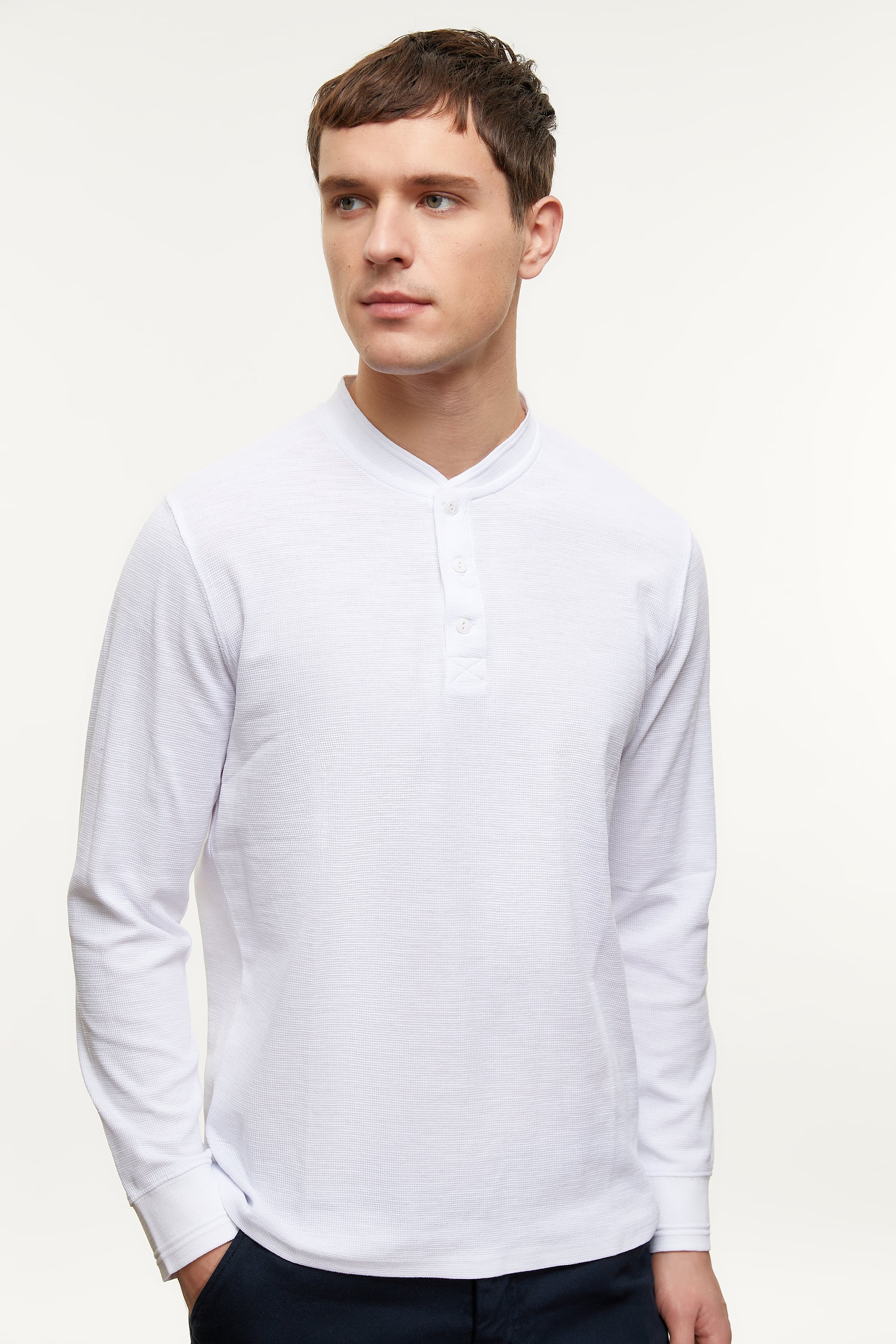 DÜĞMELİ UZUN KOLLU T-SHIRT