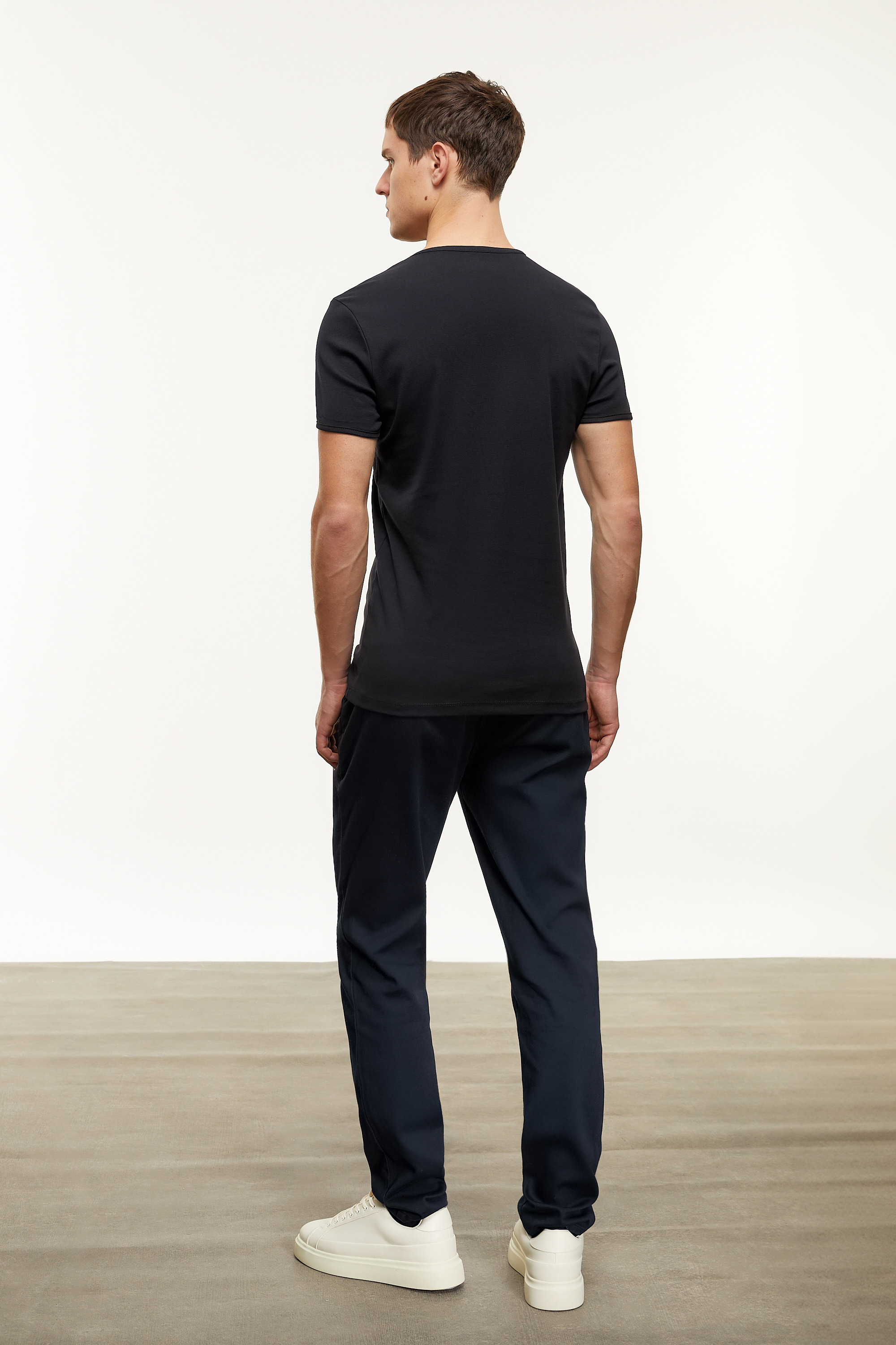 BİSİKLET YAKA KISA KOLLU T-SHIRT