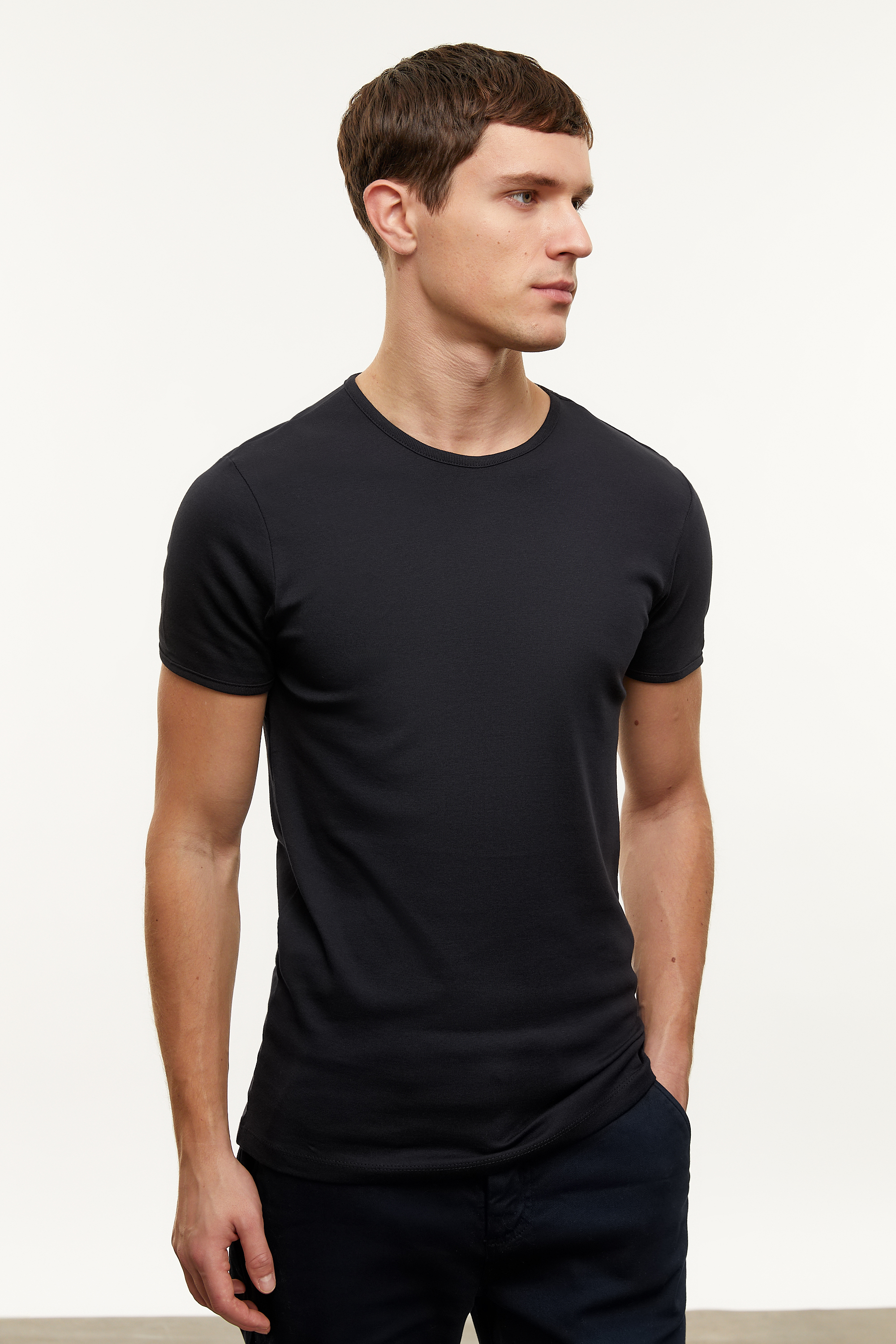 BİSİKLET YAKA KISA KOLLU T-SHIRT