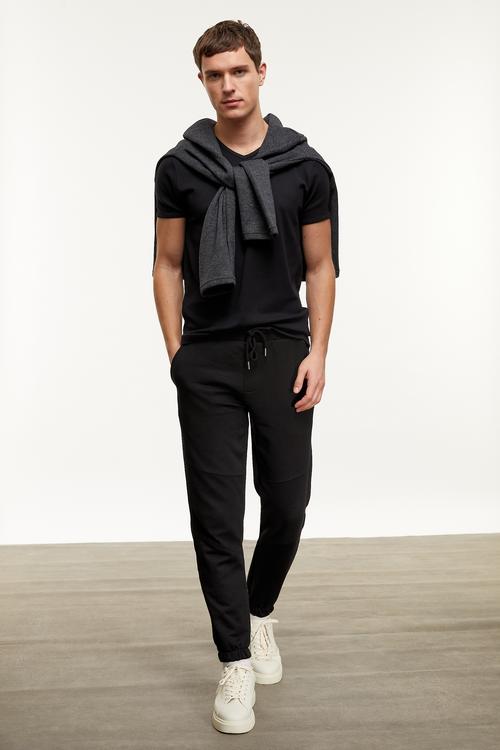  V YAKA KISA KOLLU T-SHIRT