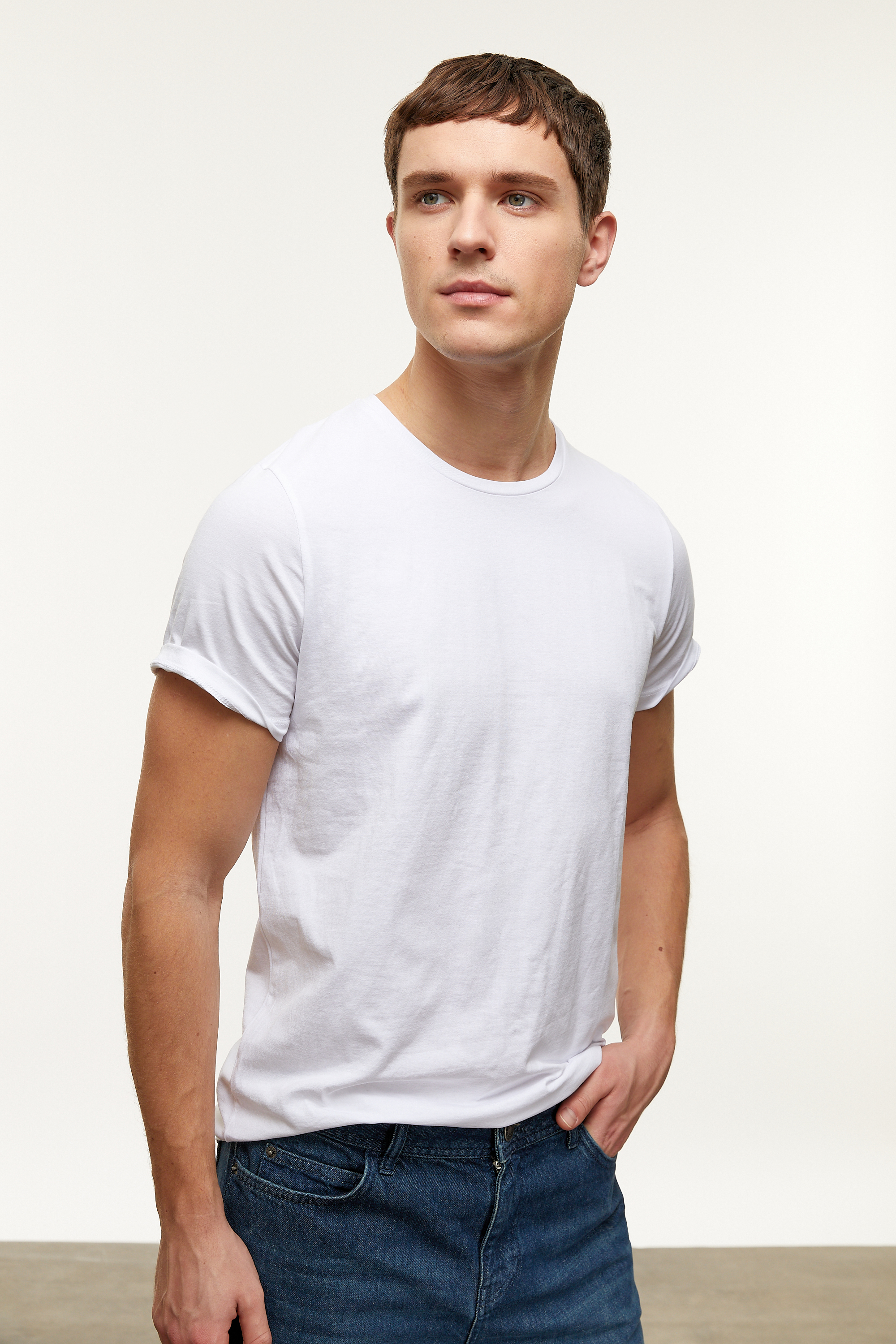 BİSİKLET YAKA KISA KOLLU T-SHIRT