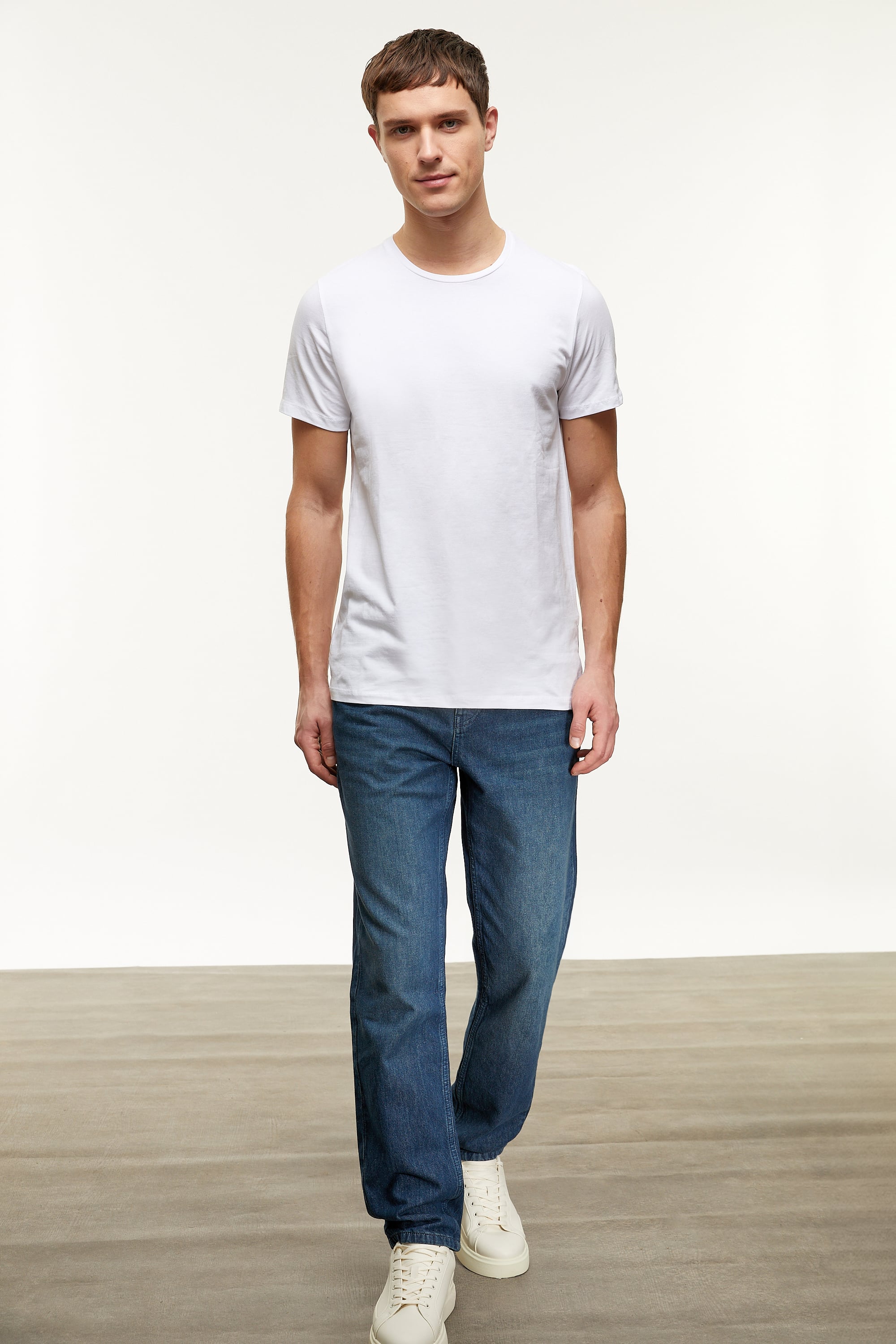 BİSİKLET YAKA KISA KOLLU T-SHIRT