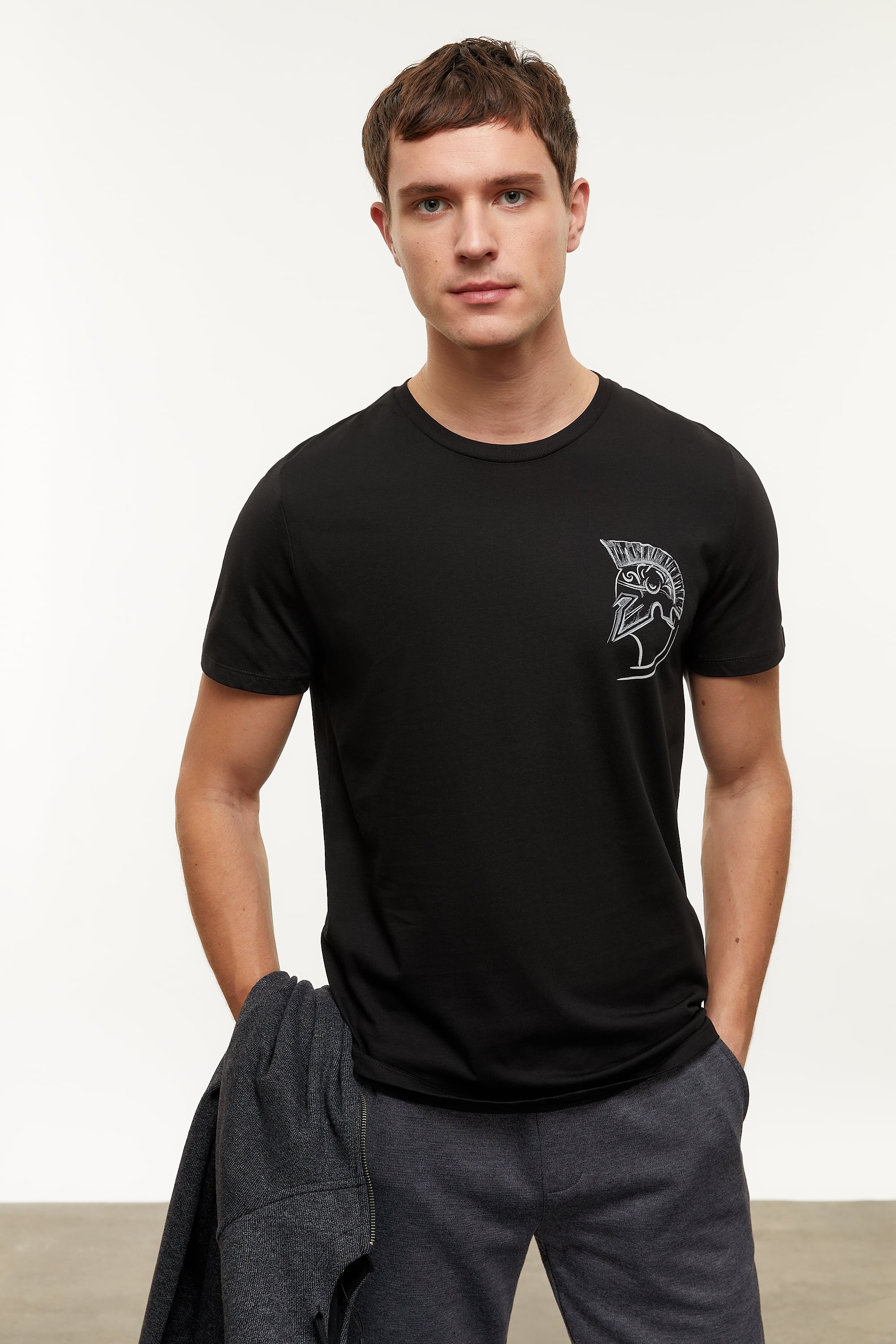 BASKILI KISA KOLLU T-SHIRT