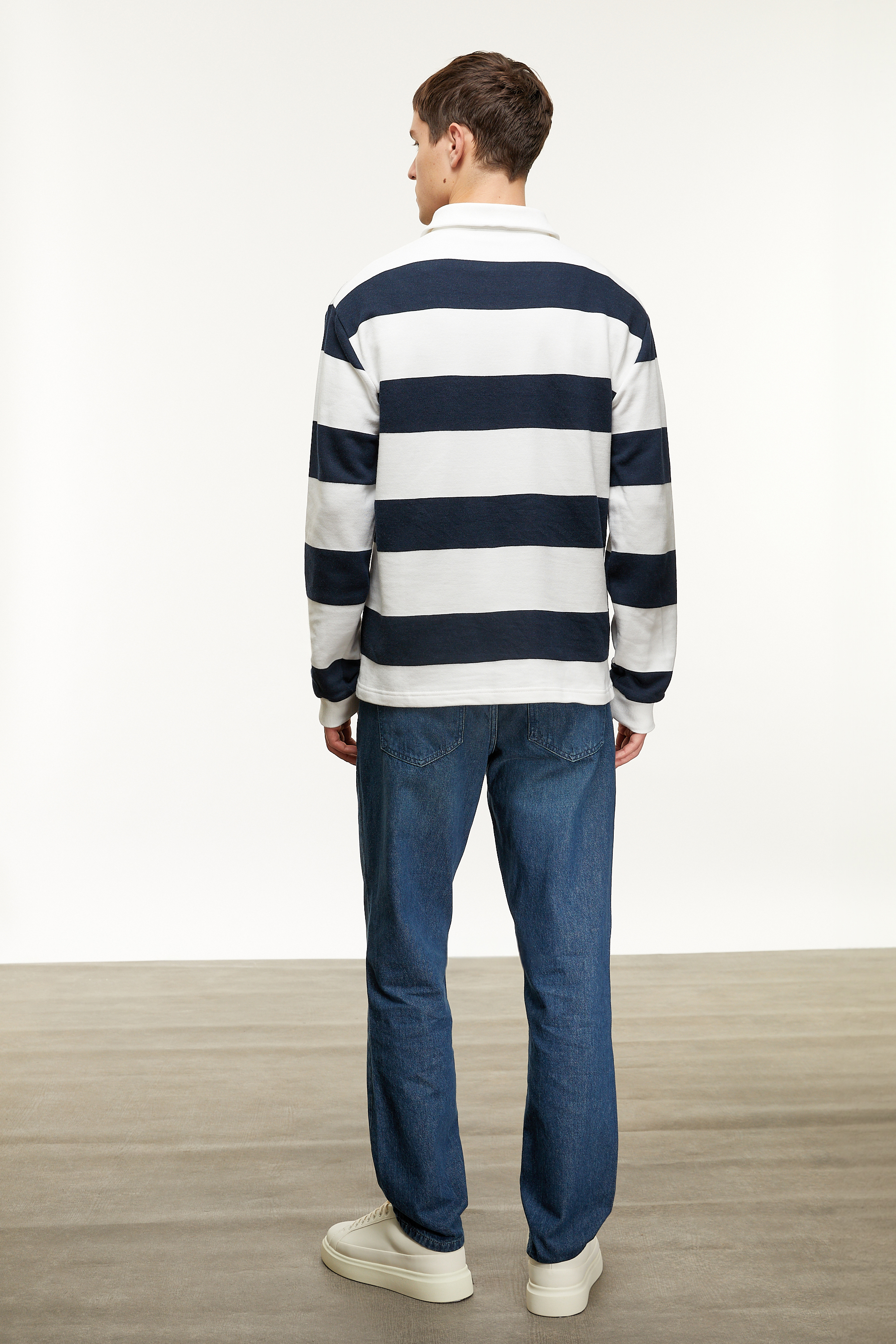 ÇİZGİLİ POLO YAKA SWEATSHIRT