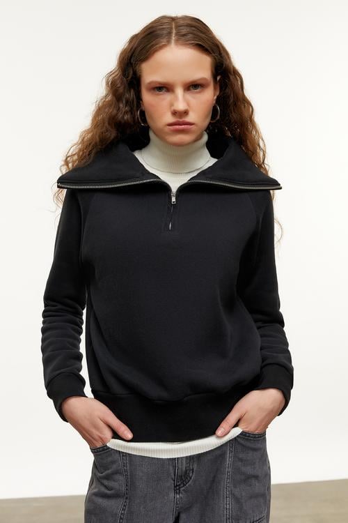  FERMUAR DETAYLI DİK YAKA SWEATSHIRT