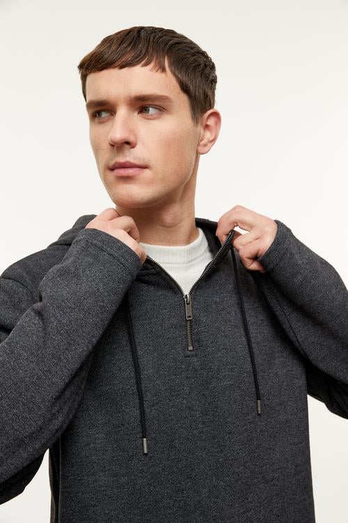  FERMUAR DETAYLI KAPÜŞONLU SWEATSHIRT