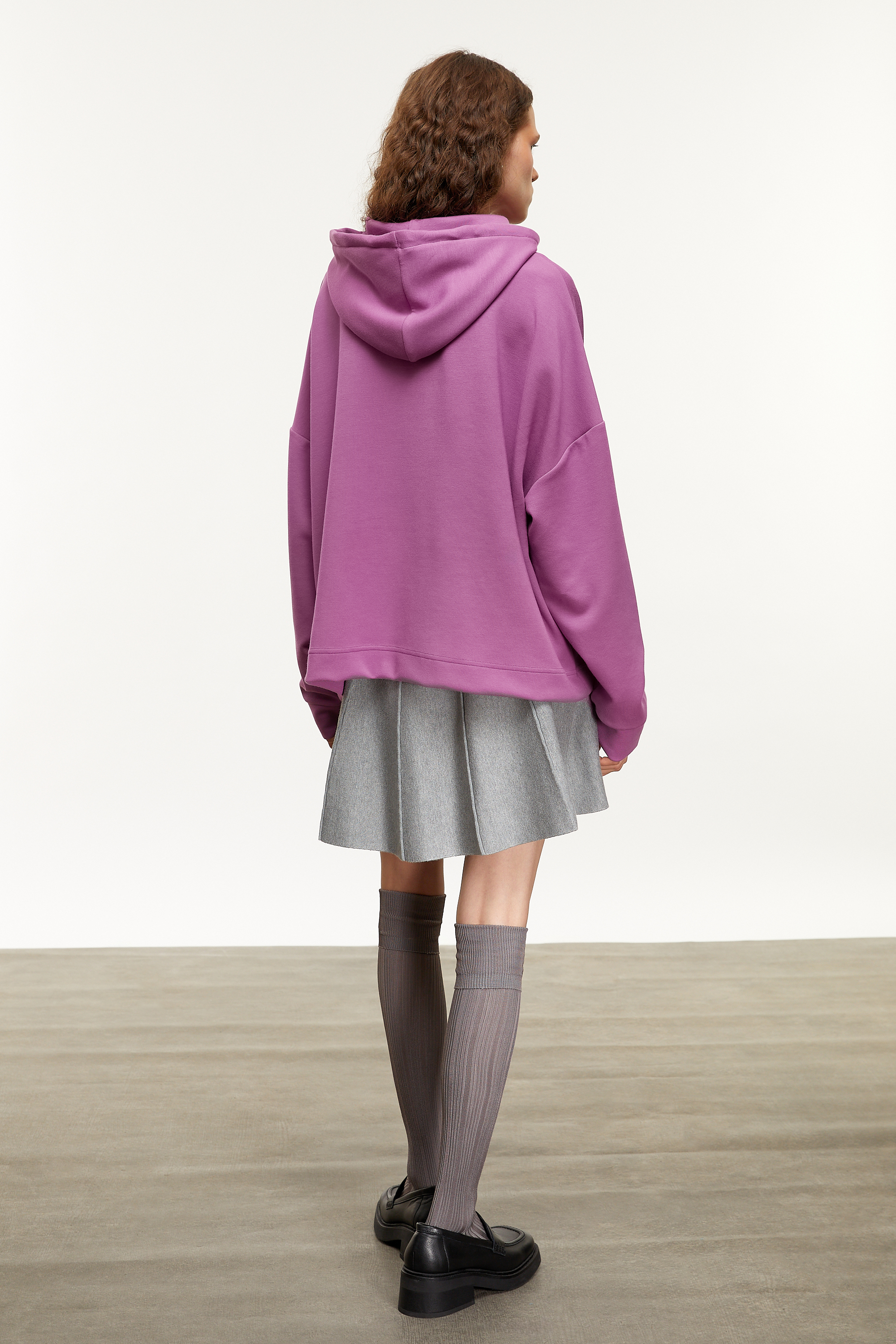 KAPÜŞONLU OVERSIZE SWEATSHIRT