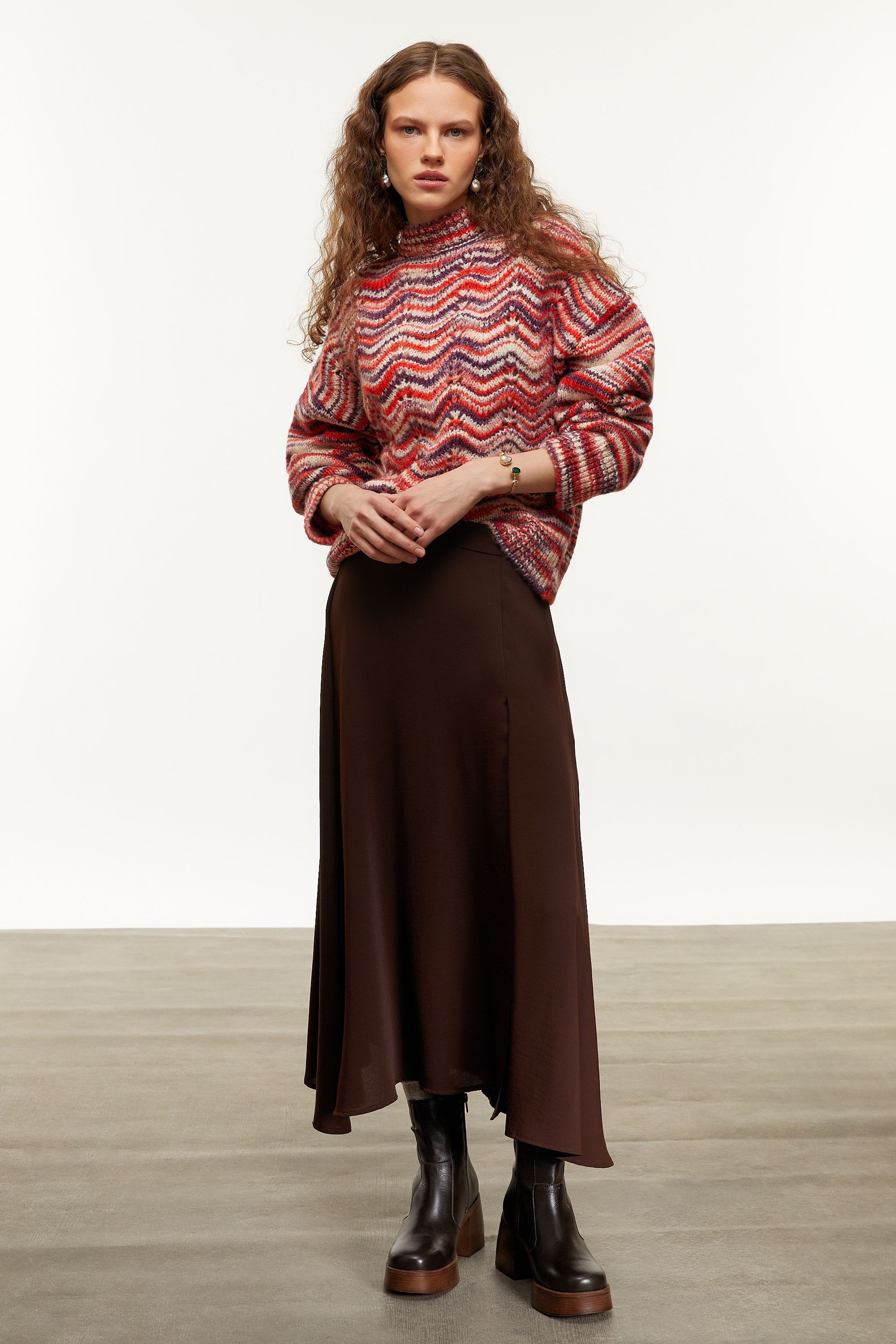 BİSİKLET YAKA TRİKO KAZAK