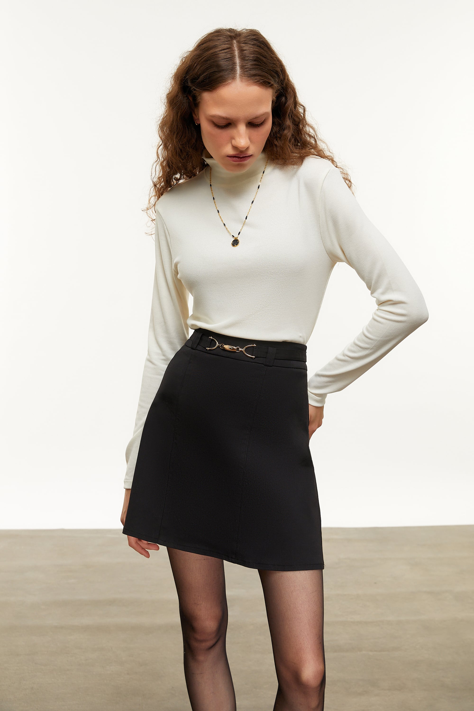 KEMERLİ A FORM MİNİ ETEK