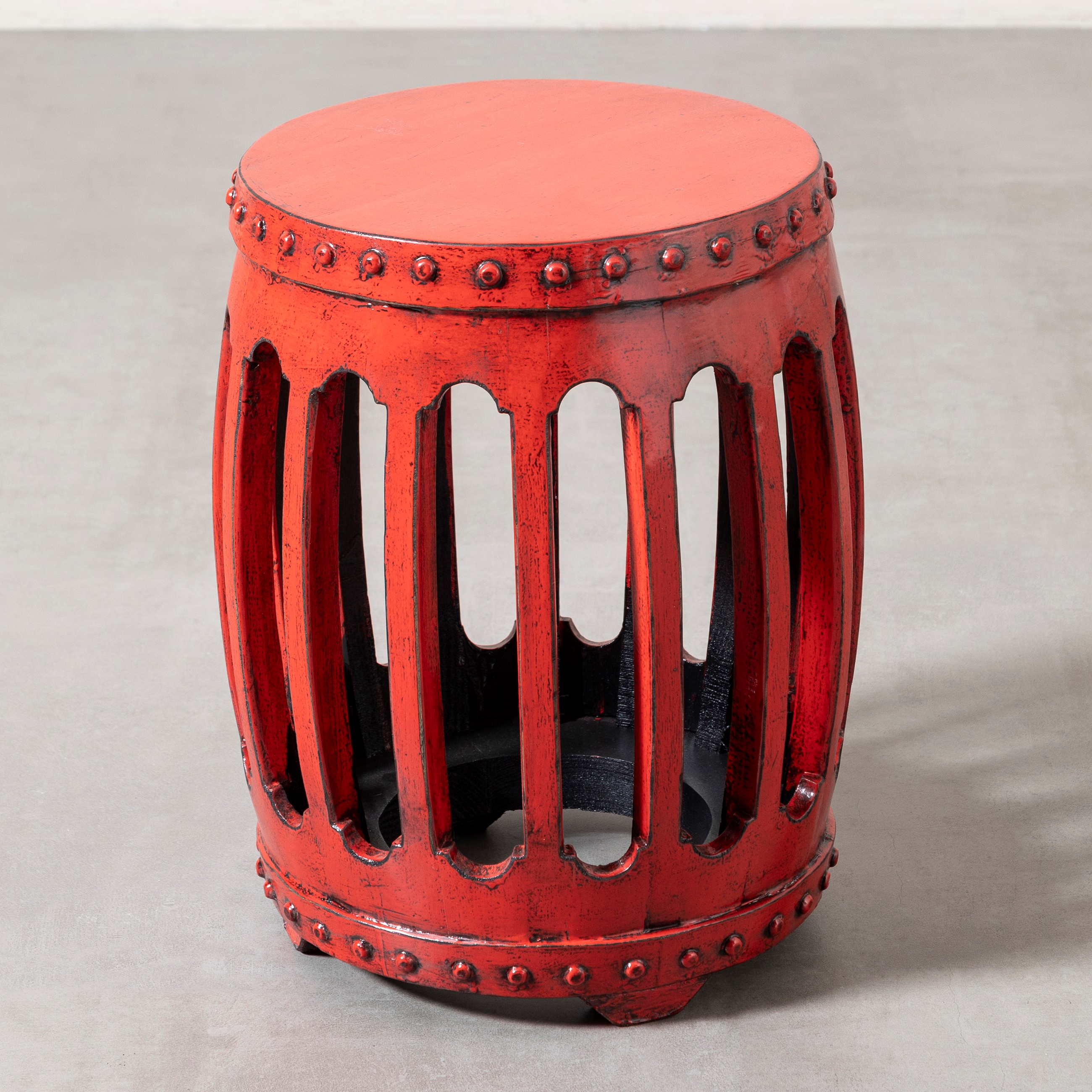 HUAN ESKİTME AHŞAP TABURE KIRMIZI