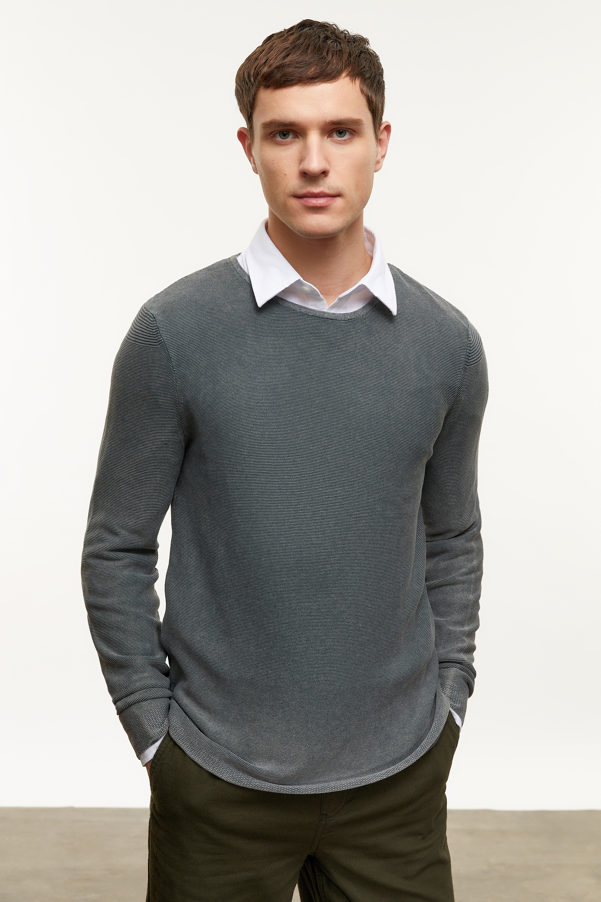 PAMUKLU BİSİKLET YAKA TRİKO KAZAK