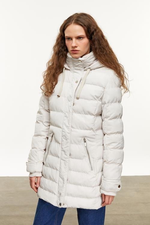  KAPÜŞONLU KAPİTONELİ ŞİŞME MONT