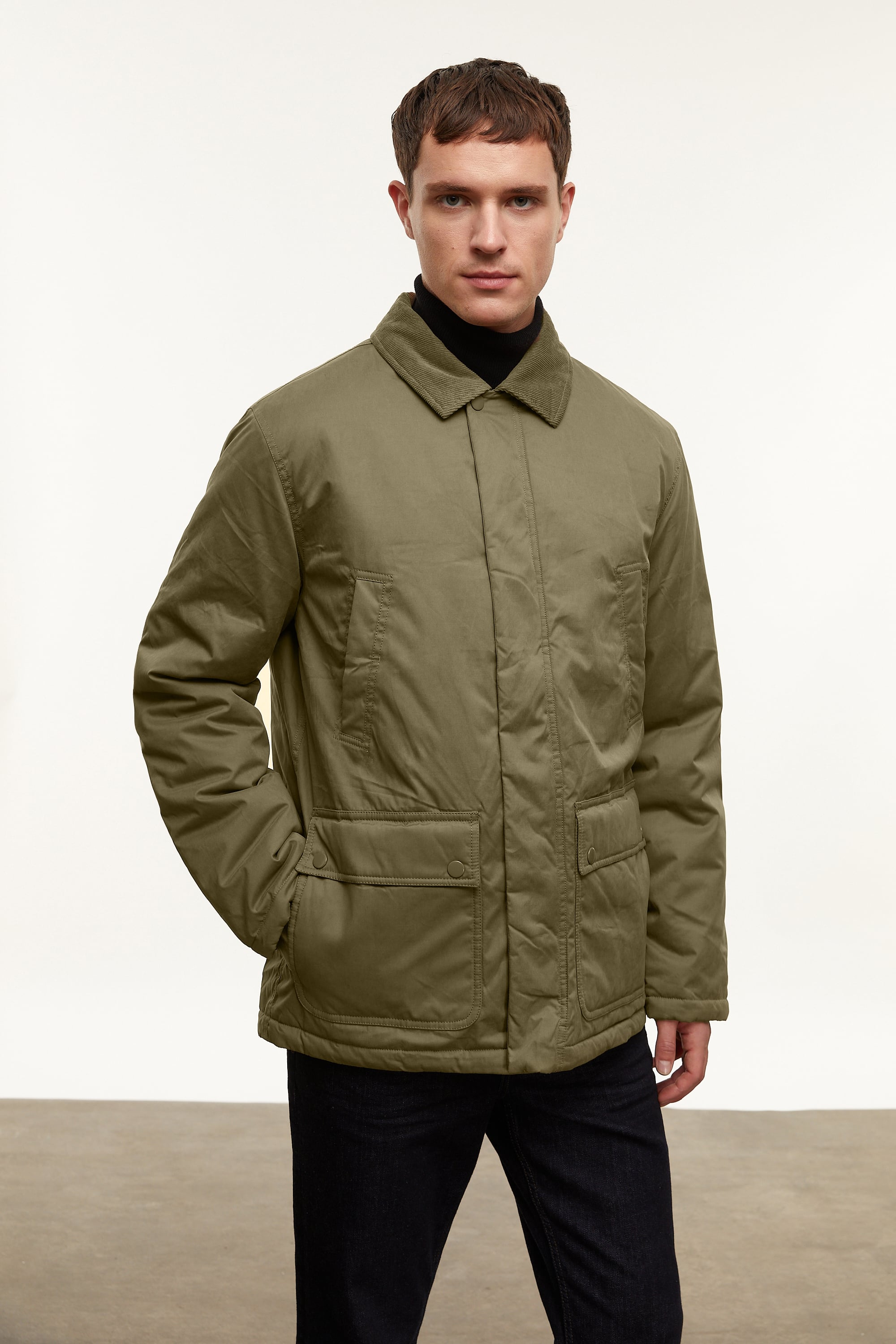 ÇIKARILABİLİR KAPÜŞONLU MONT