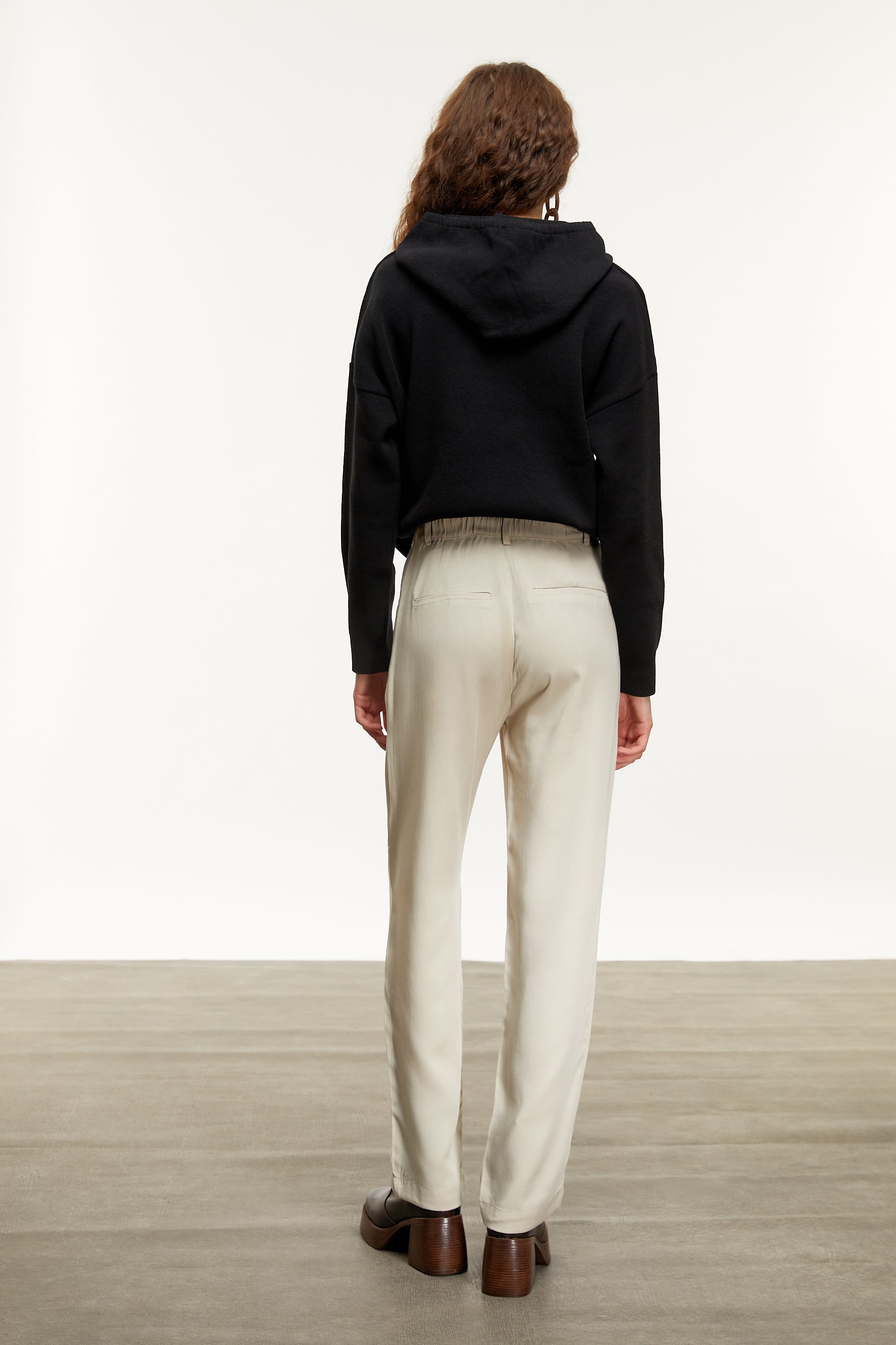 HAVUÇ KESİM PANTOLON