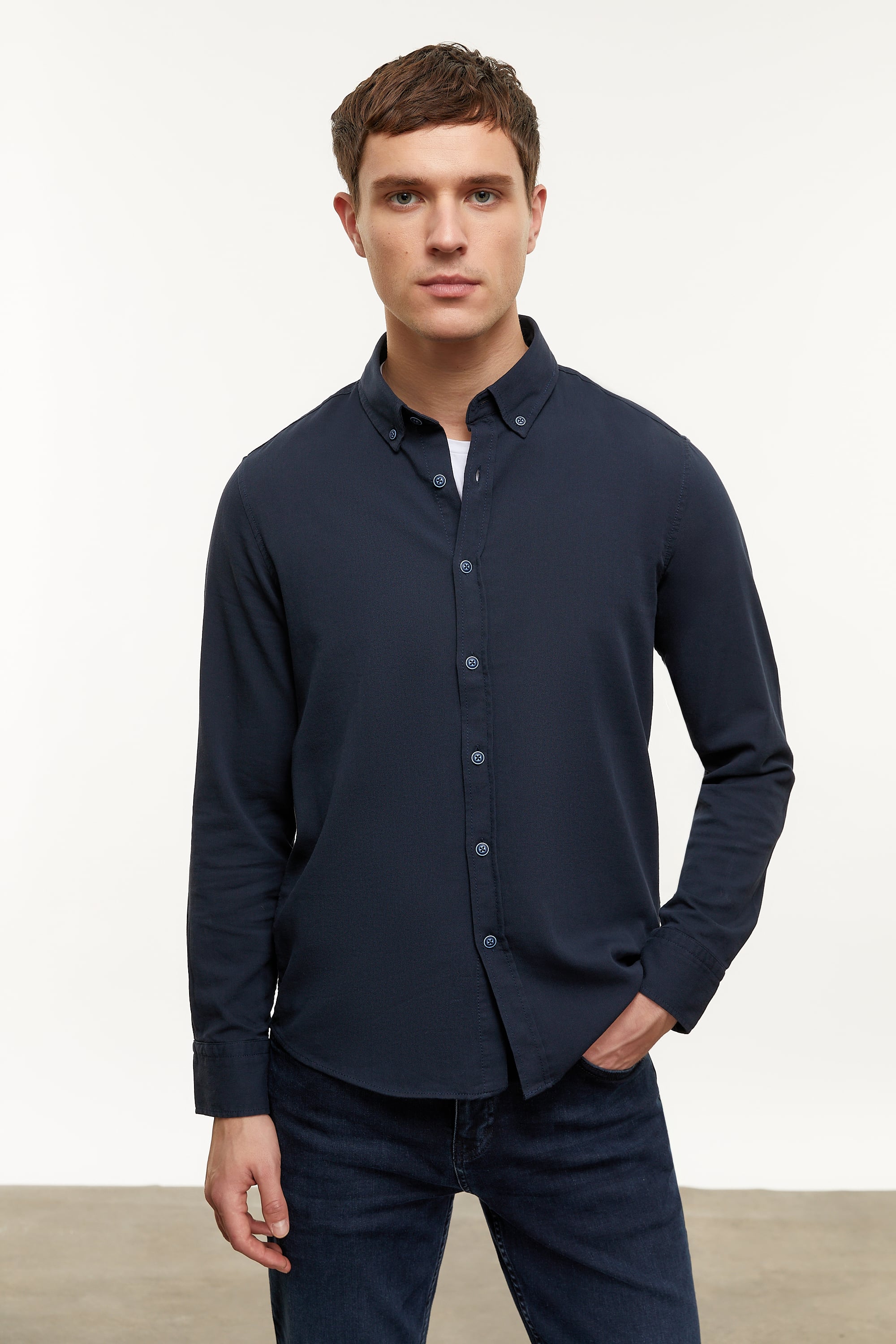 REGULAR FIT KADİFE GÖMLEK