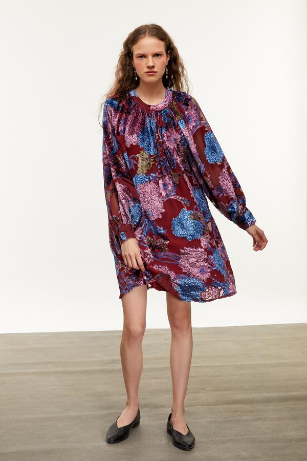 ÇİÇEK DESENLİ MİNİ KLOŞ ELBİSE