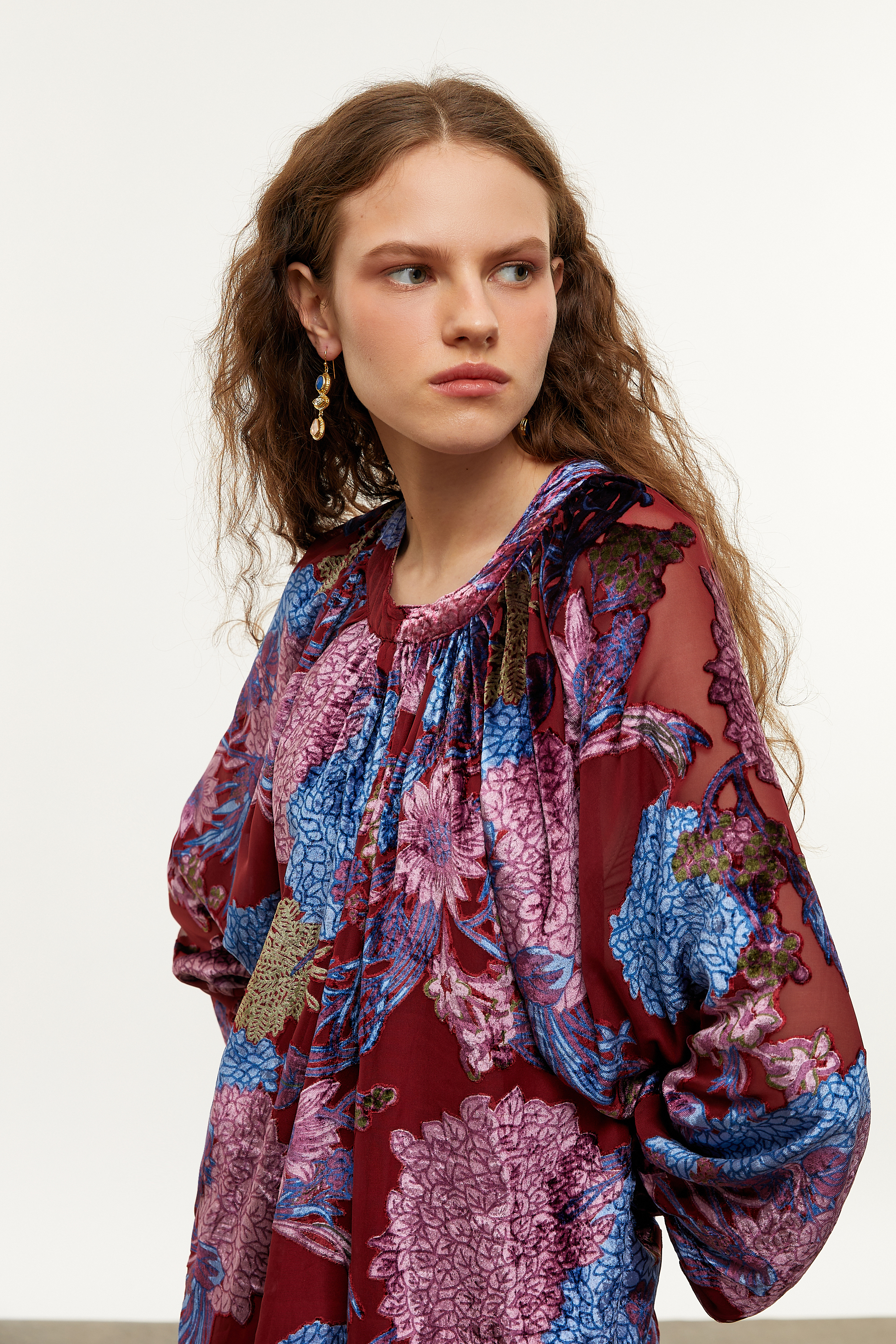 ÇİÇEK DESENLİ MİNİ KLOŞ ELBİSE