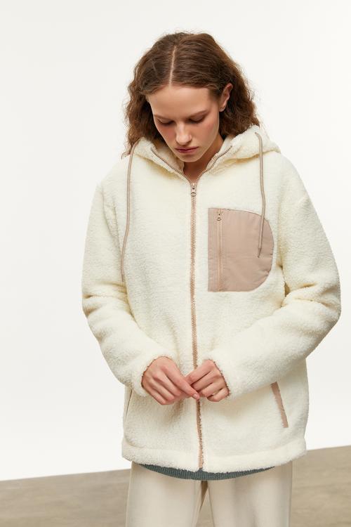  KAPÜŞONLU PELÜŞ CEKET