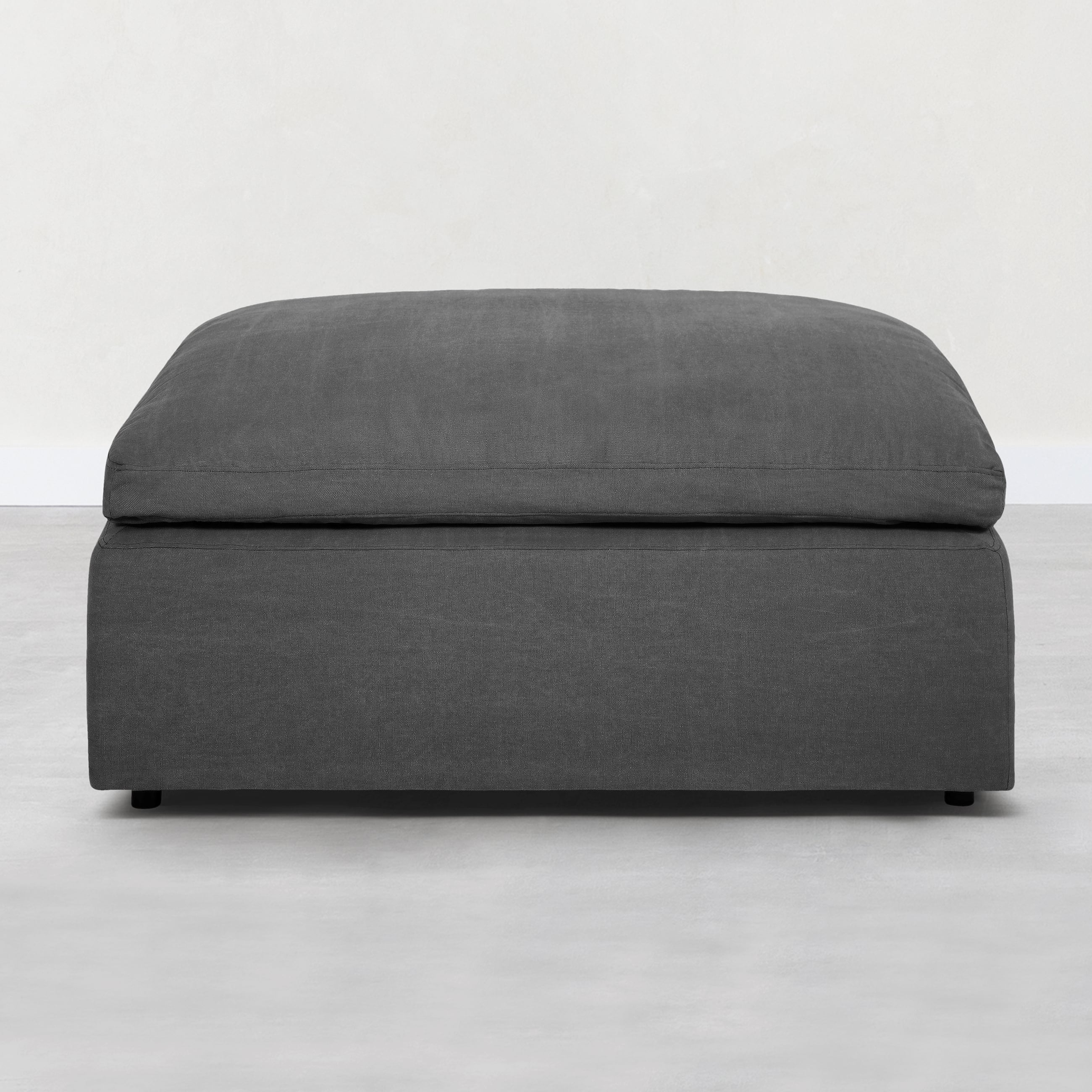 TIFFANY PUF GRAPHITE