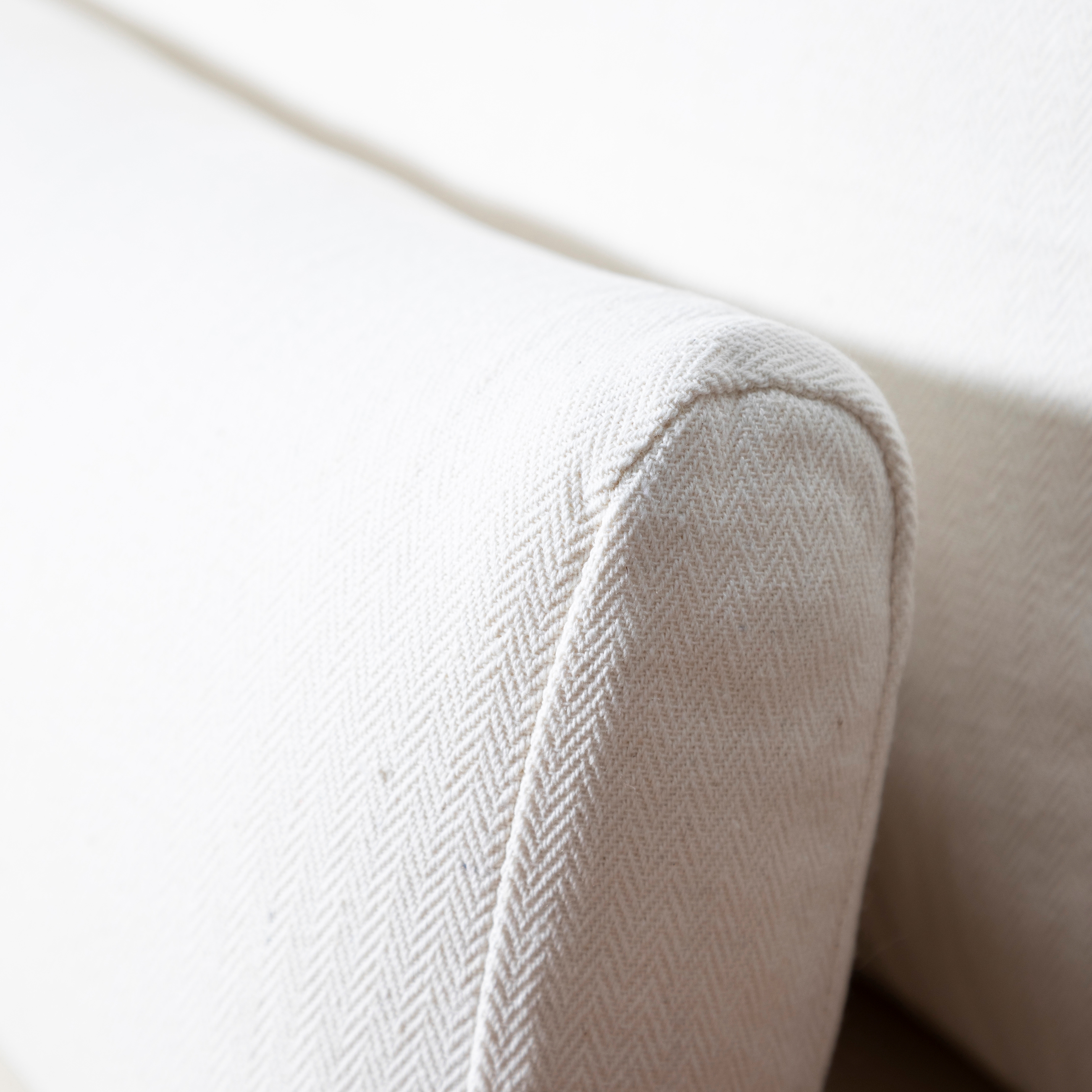 HEBUTERNE TEKLİ KOLTUK