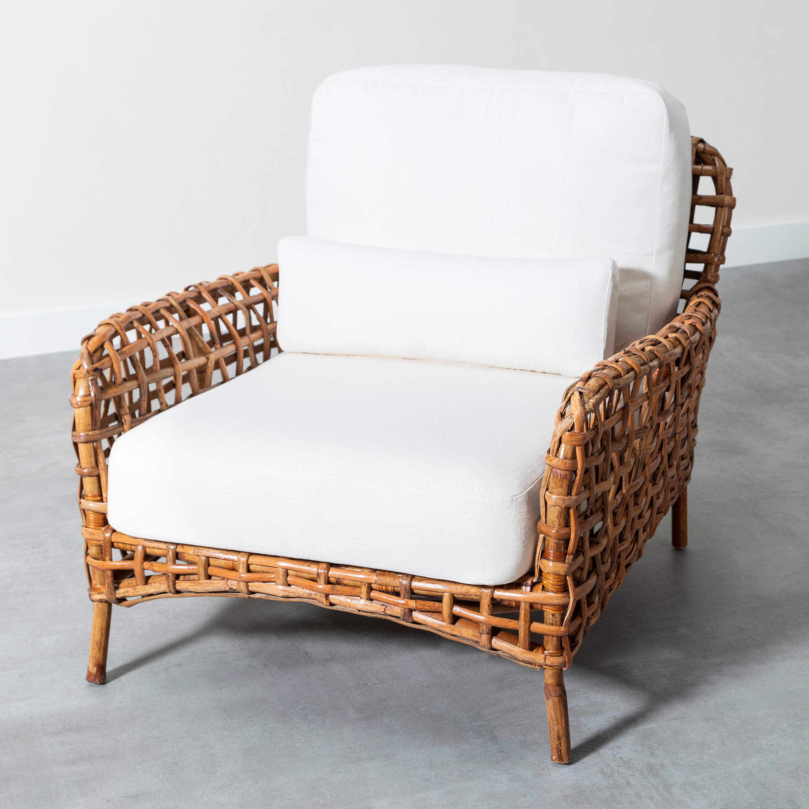 HEBUTERNE TEKLİ KOLTUK