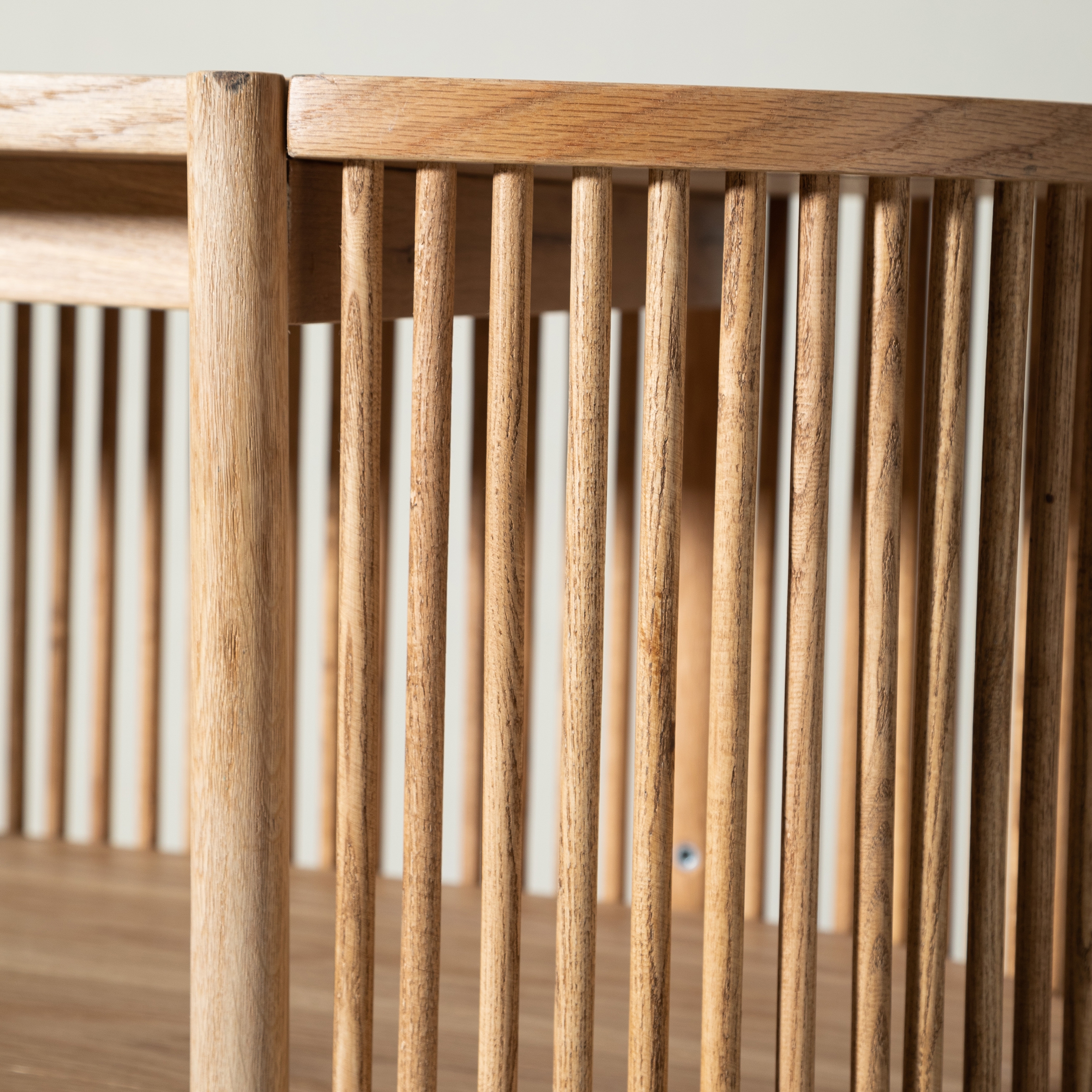 LEO MASİF AHŞAP BÜFE KESTANE