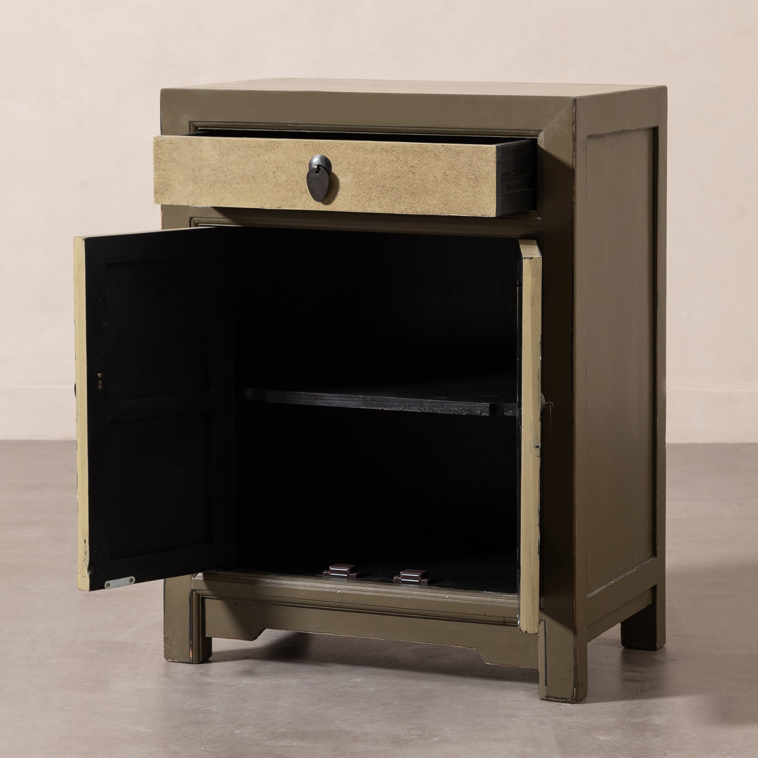 SANDY MASİF AHŞAP KOMODİN