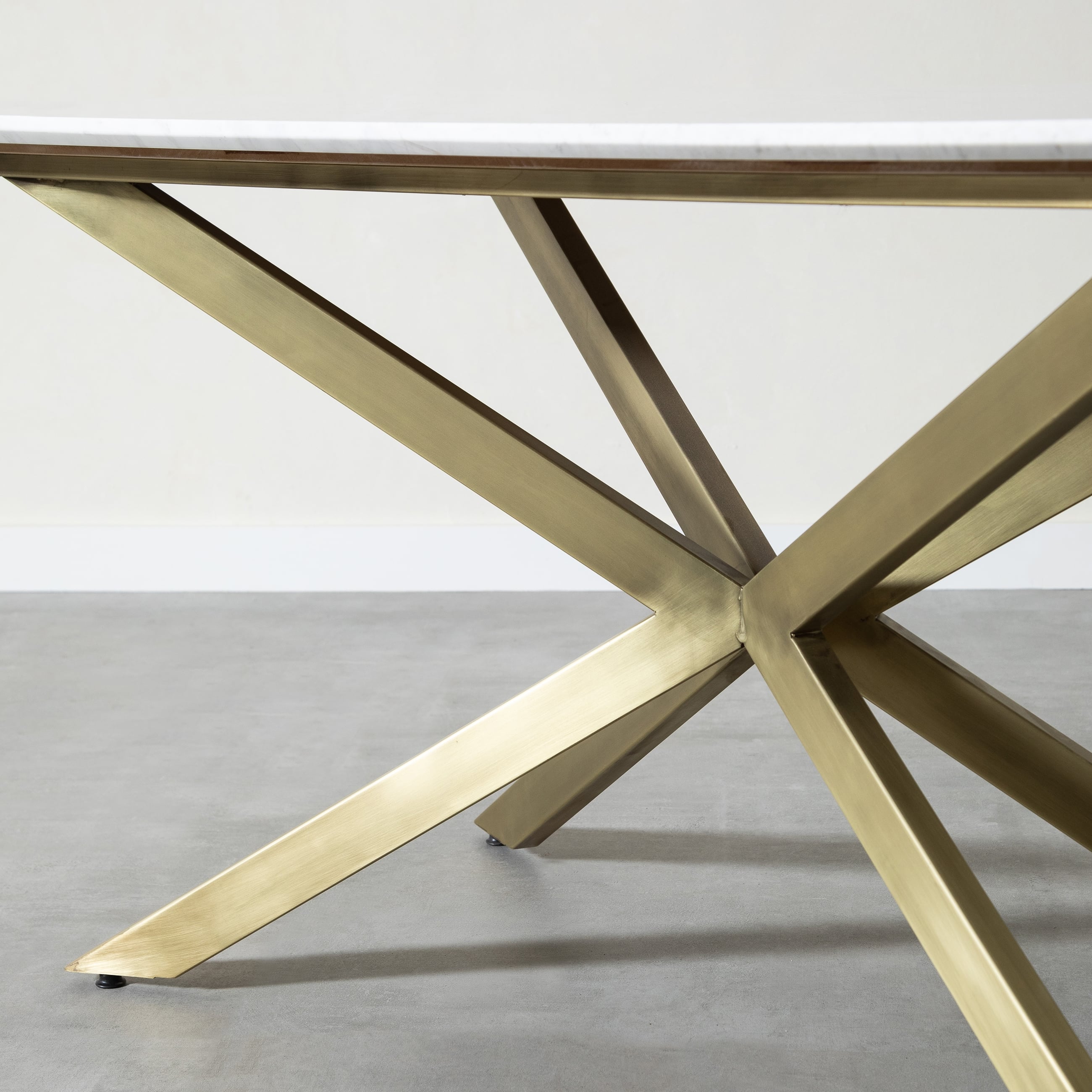 BASIC MERMER YEMEK MASASI BEYAZ