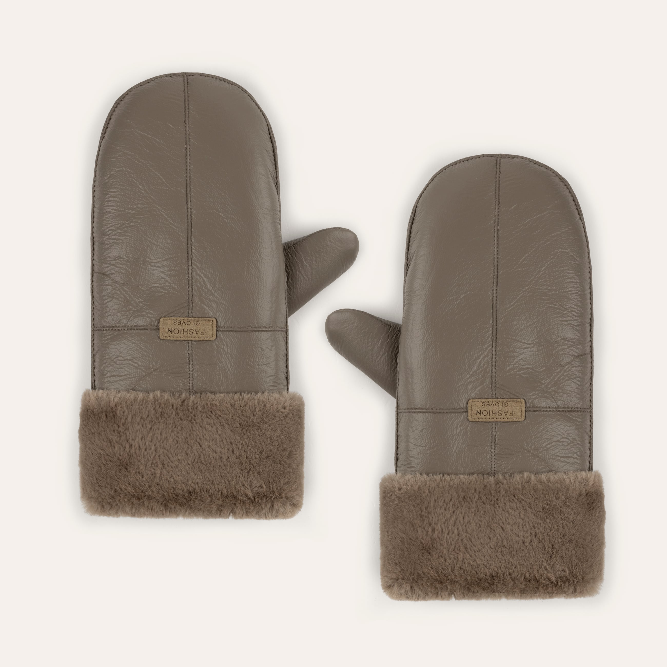 PELÜŞ DETAYLI ELDİVEN