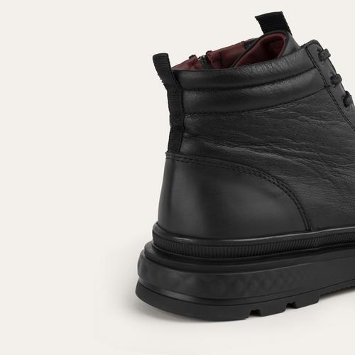 BAĞCIKLI HAKİKİ DERİ BOT