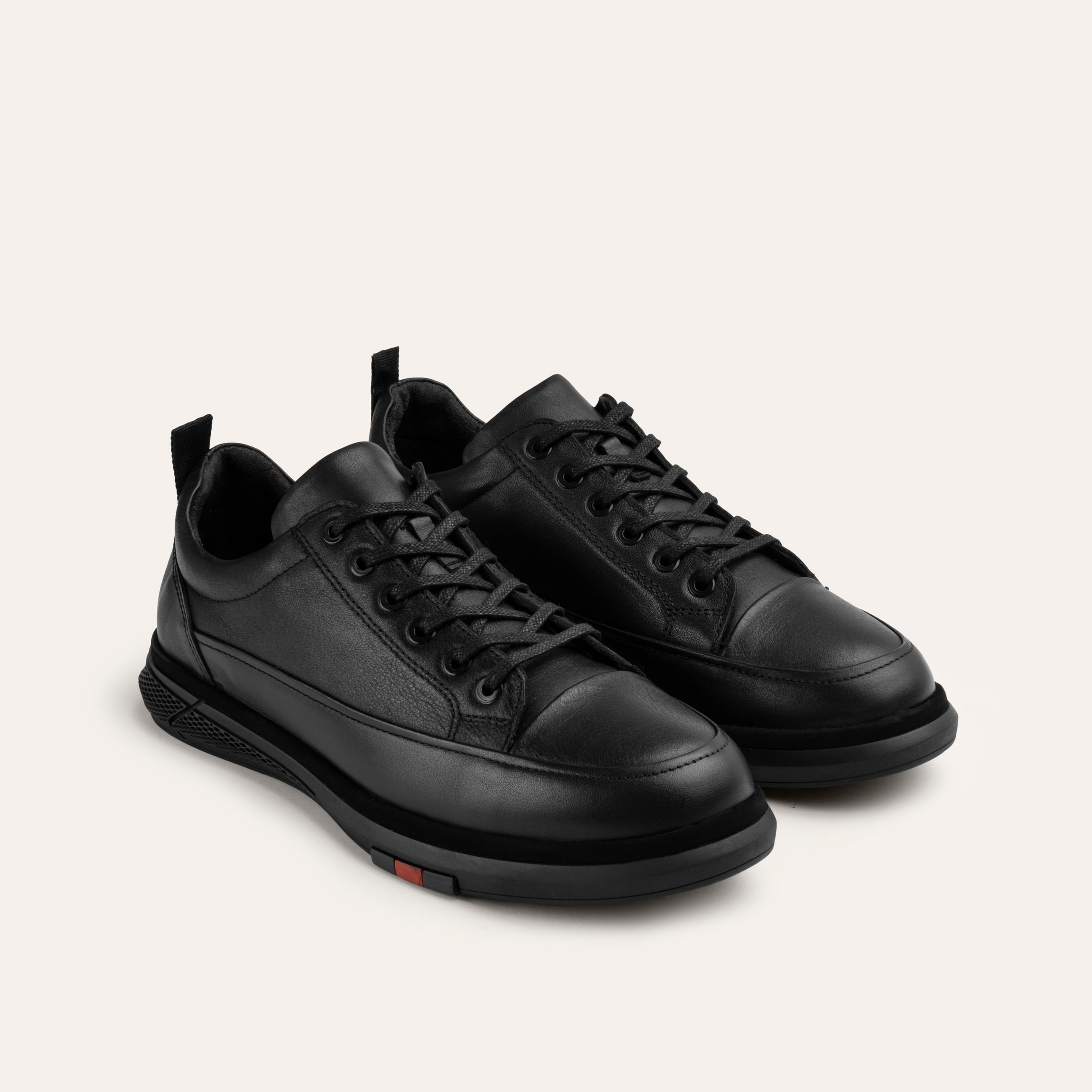 BAĞCIKLI HAKİKİ DERİ SNEAKER