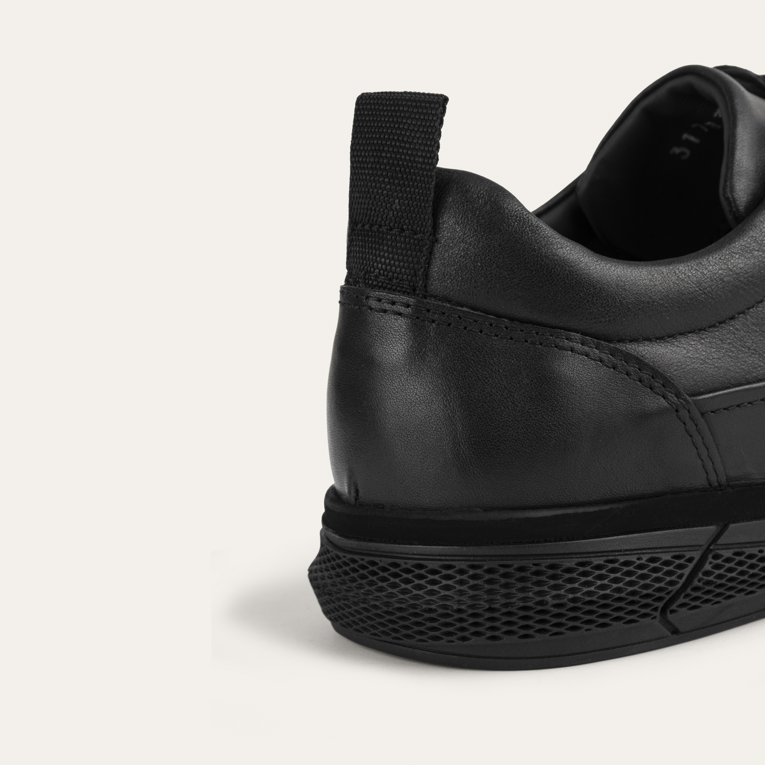 BAĞCIKLI HAKİKİ DERİ SNEAKER