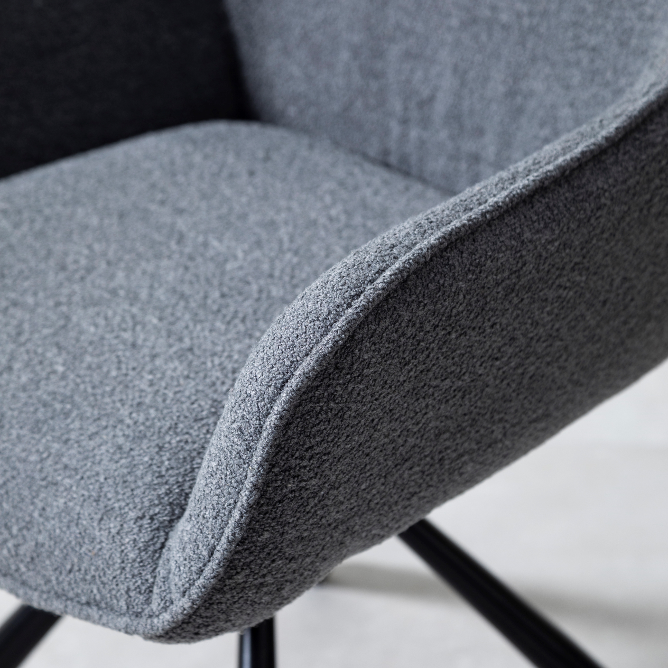 BRODY KOLÇAKLI SANDALYE KOYU GRİ