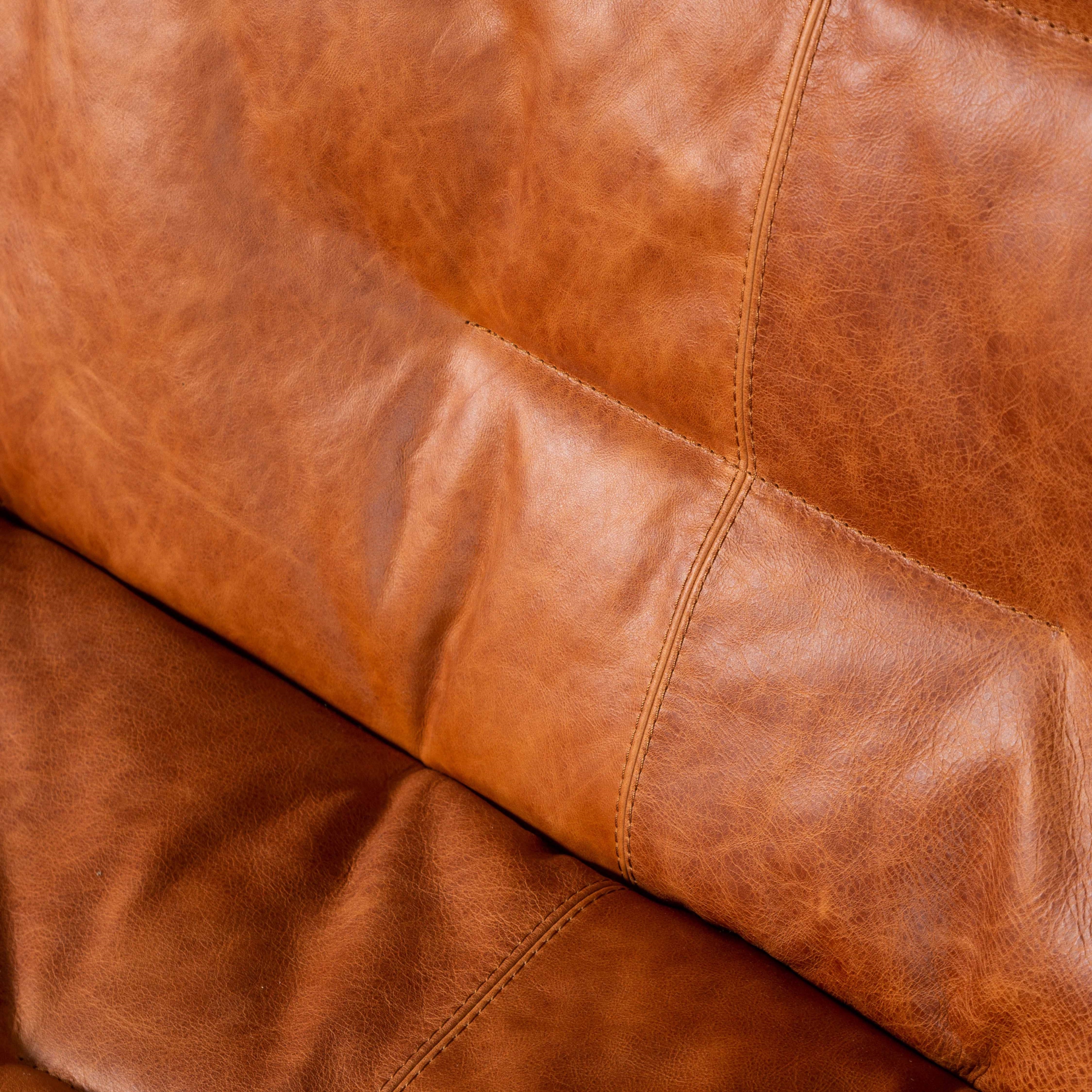 NOBU İKİLİ DERİ BERJER TABA