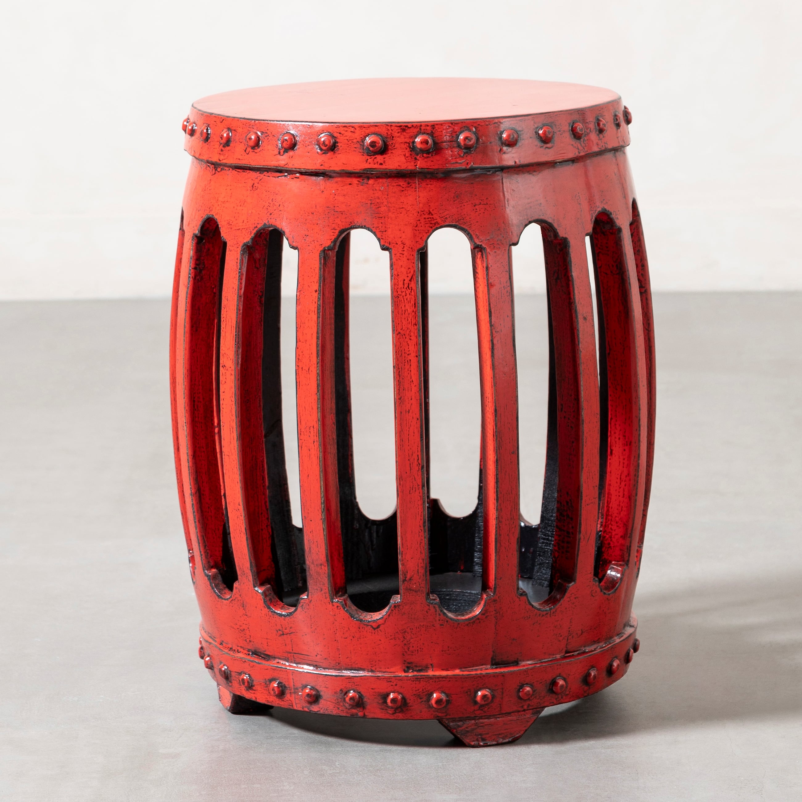 HUAN ESKİTME AHŞAP TABURE KIRMIZI