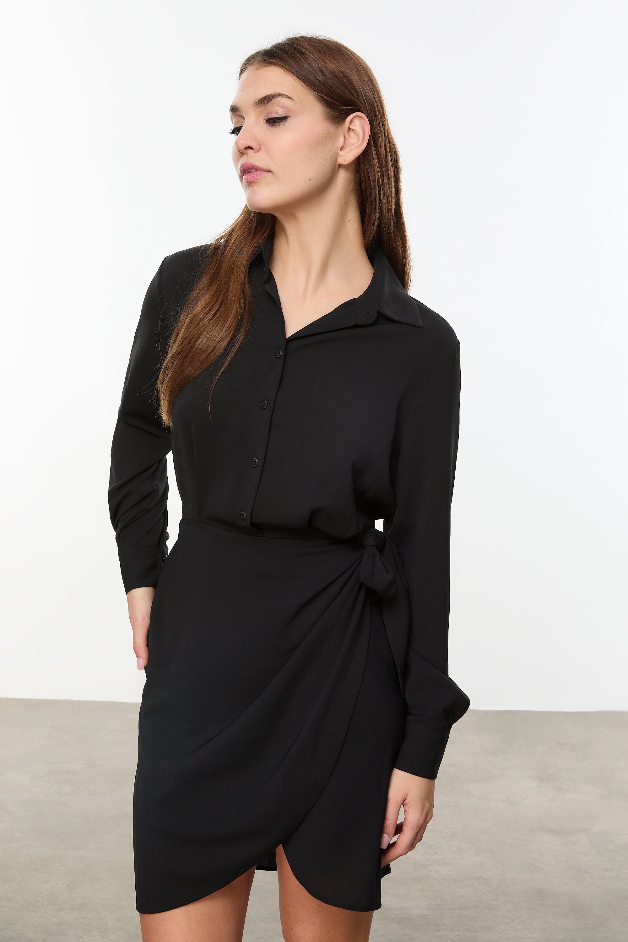 UZUN KOLLU KRUVAZE MİNİ GÖMLEK ELBİSE