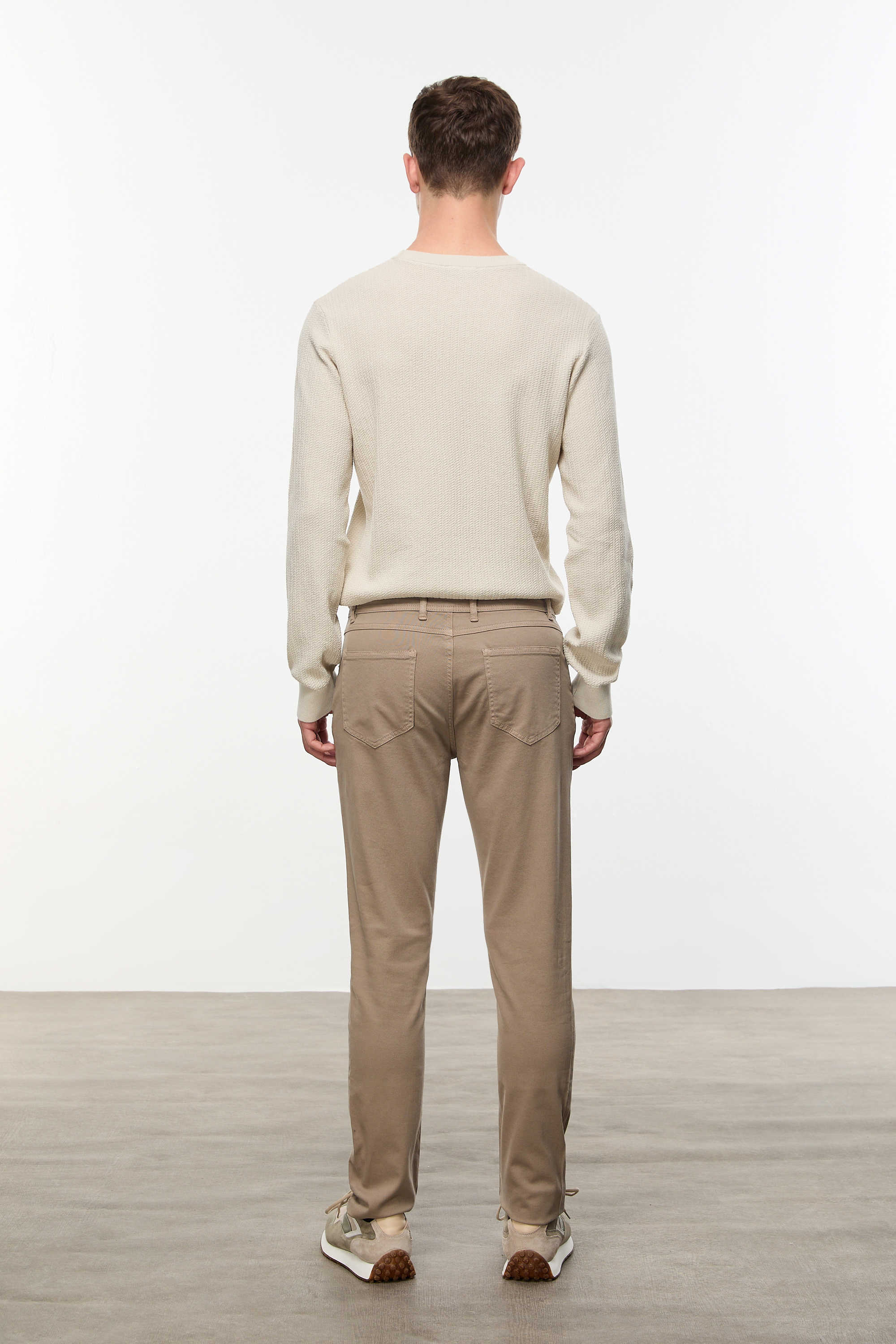 SLIM STRAIGHT FIT PANTOLON