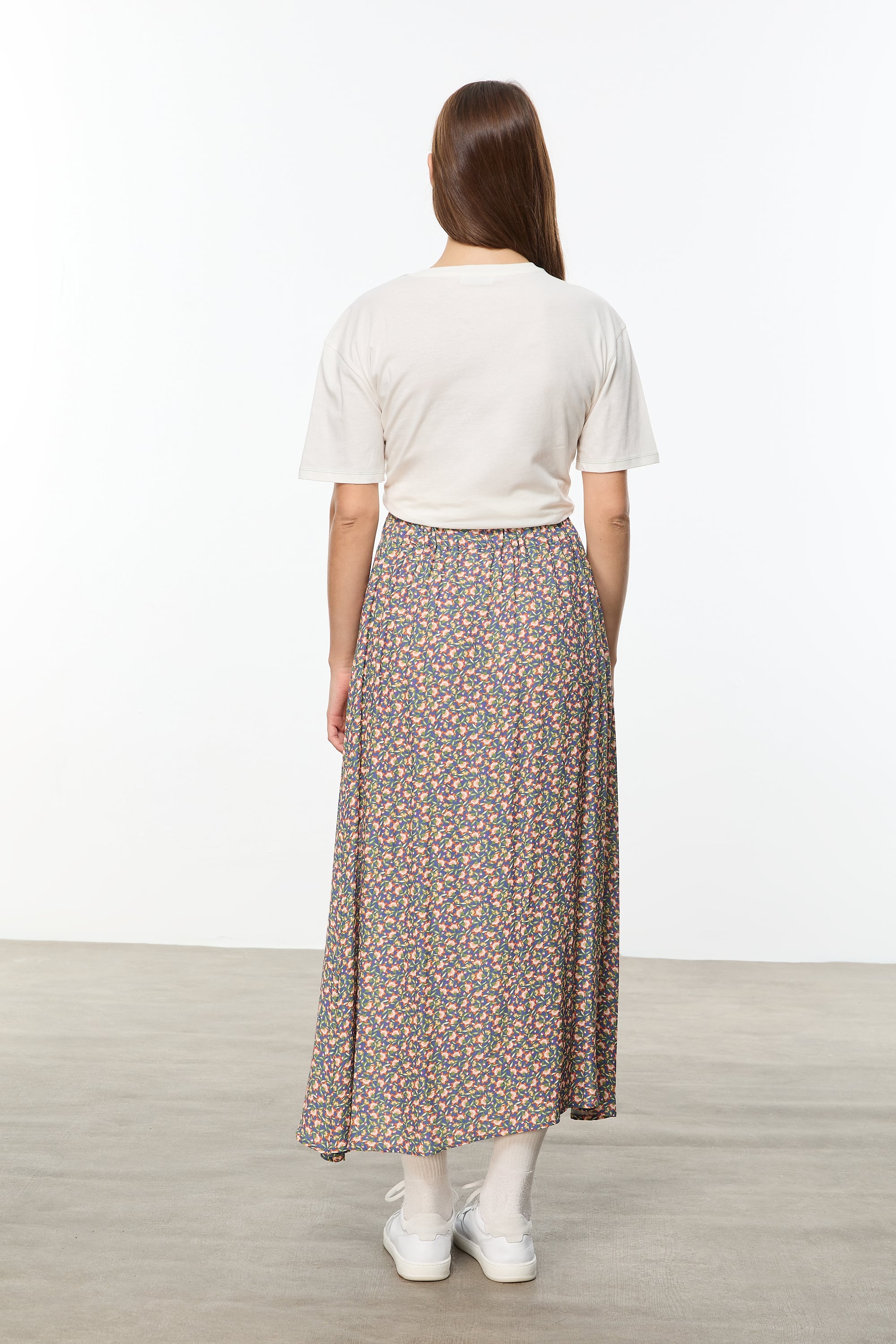 ÇİÇEK DESENLİ YIRTMAÇLI UZUN ETEK