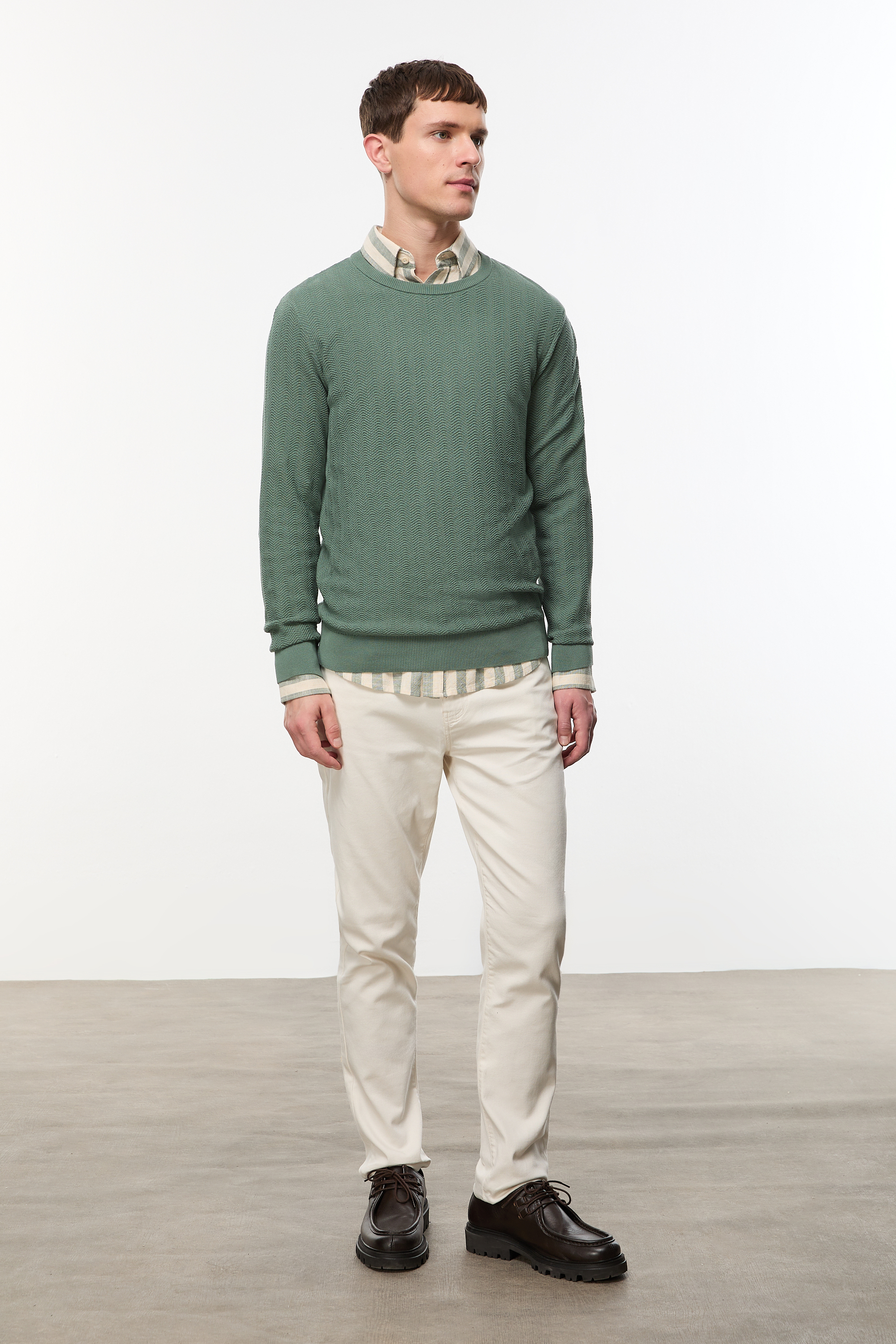 BİSİKLET YAKA TRİKO KAZAK