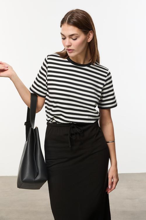  ÇİZGİLİ KISA KOLLU T-SHIRT