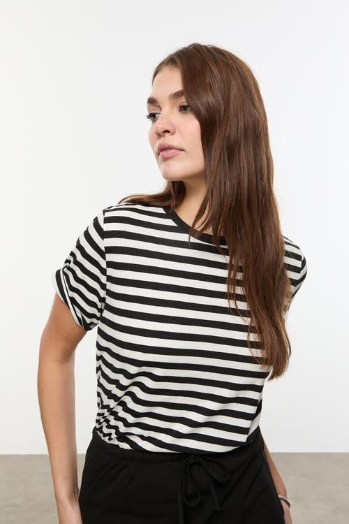  ÇİZGİLİ KISA KOLLU T-SHIRT