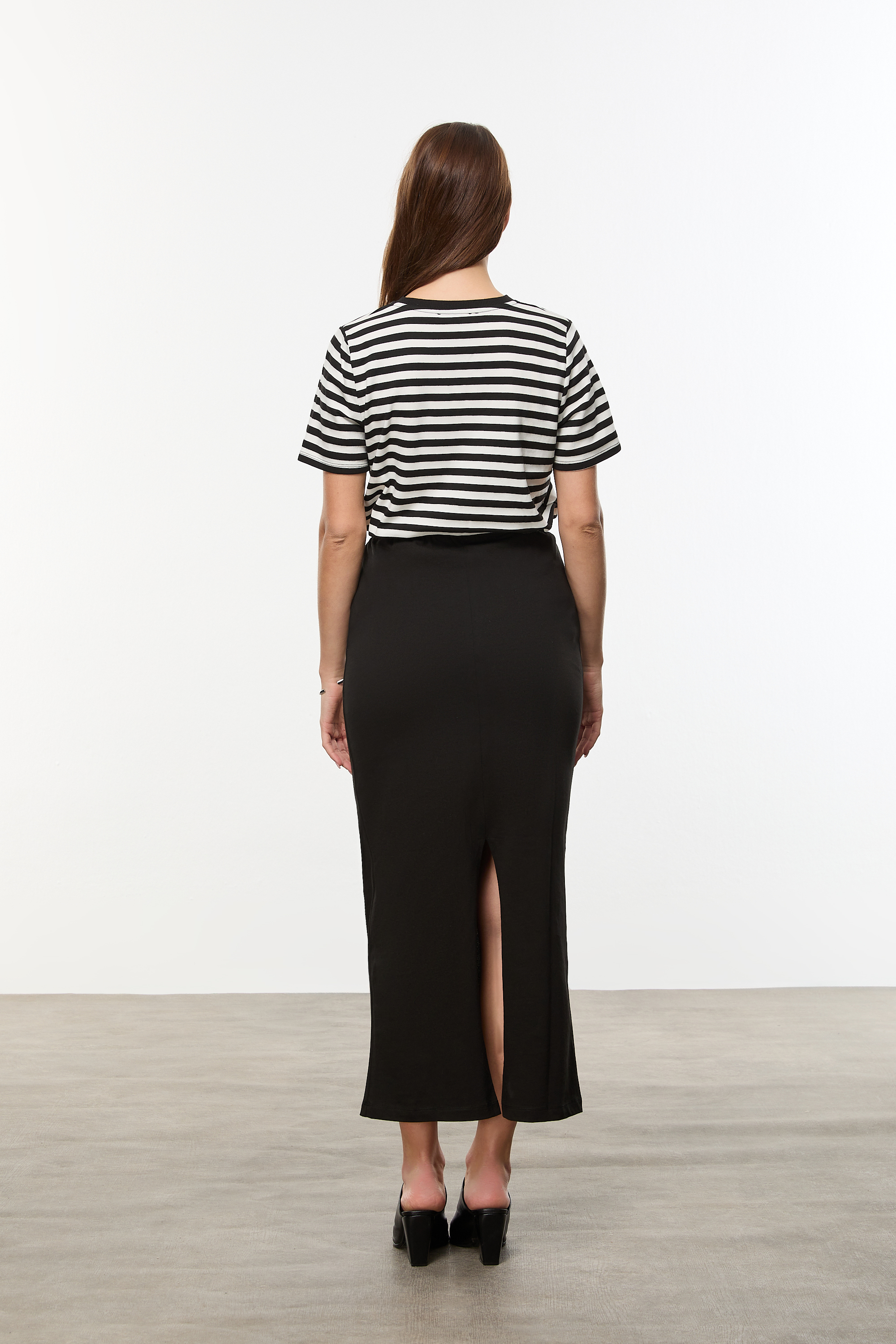 ÇİZGİLİ KISA KOLLU T-SHIRT