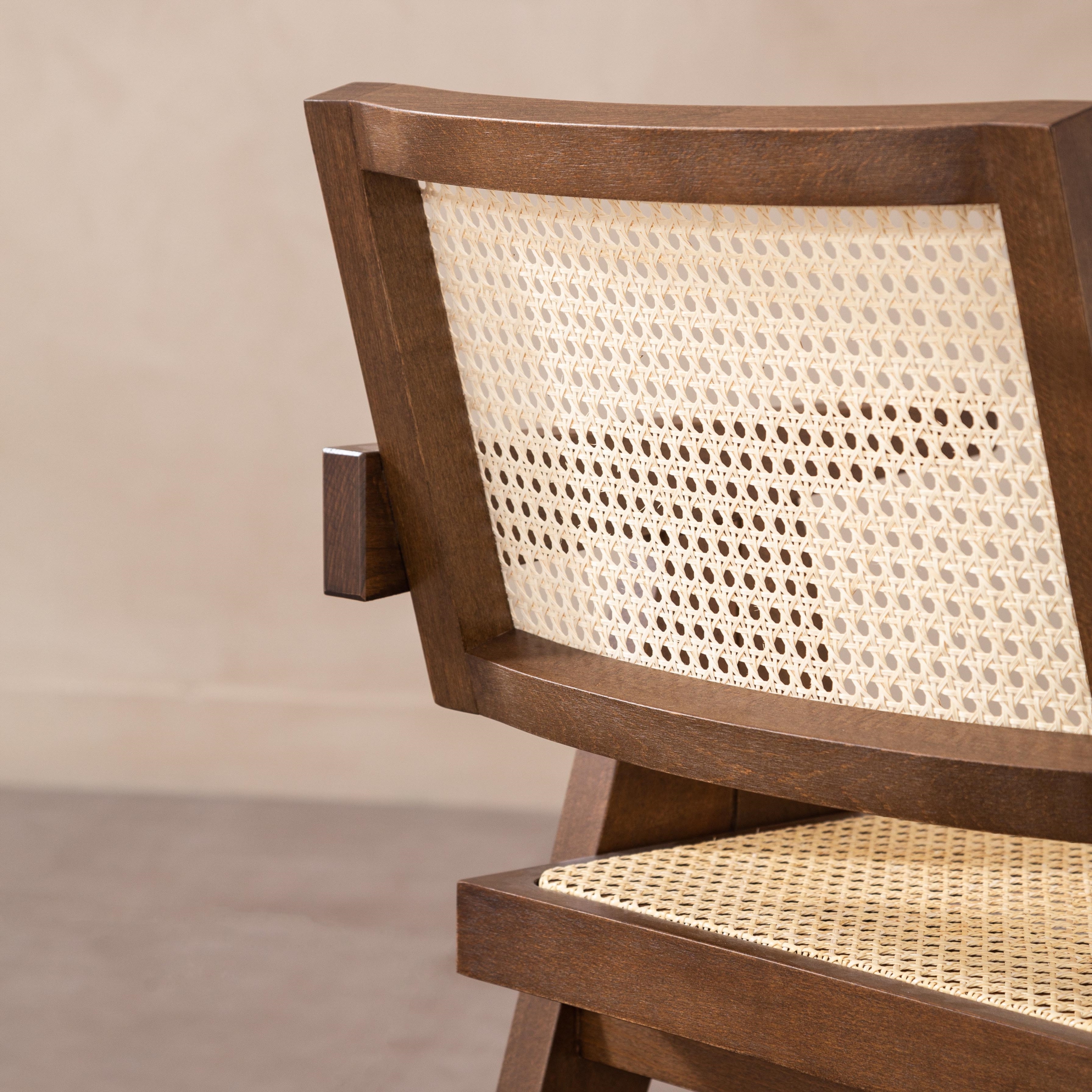 QUILE KOLÇAKLI SANDALYE CEVİZ