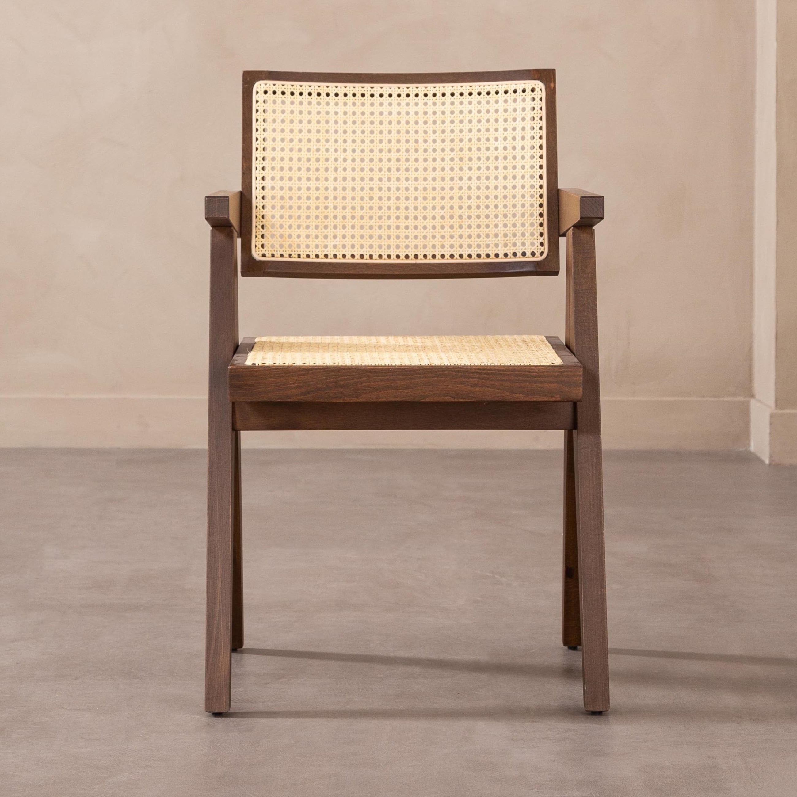 QUILE KOLÇAKLI SANDALYE CEVİZ