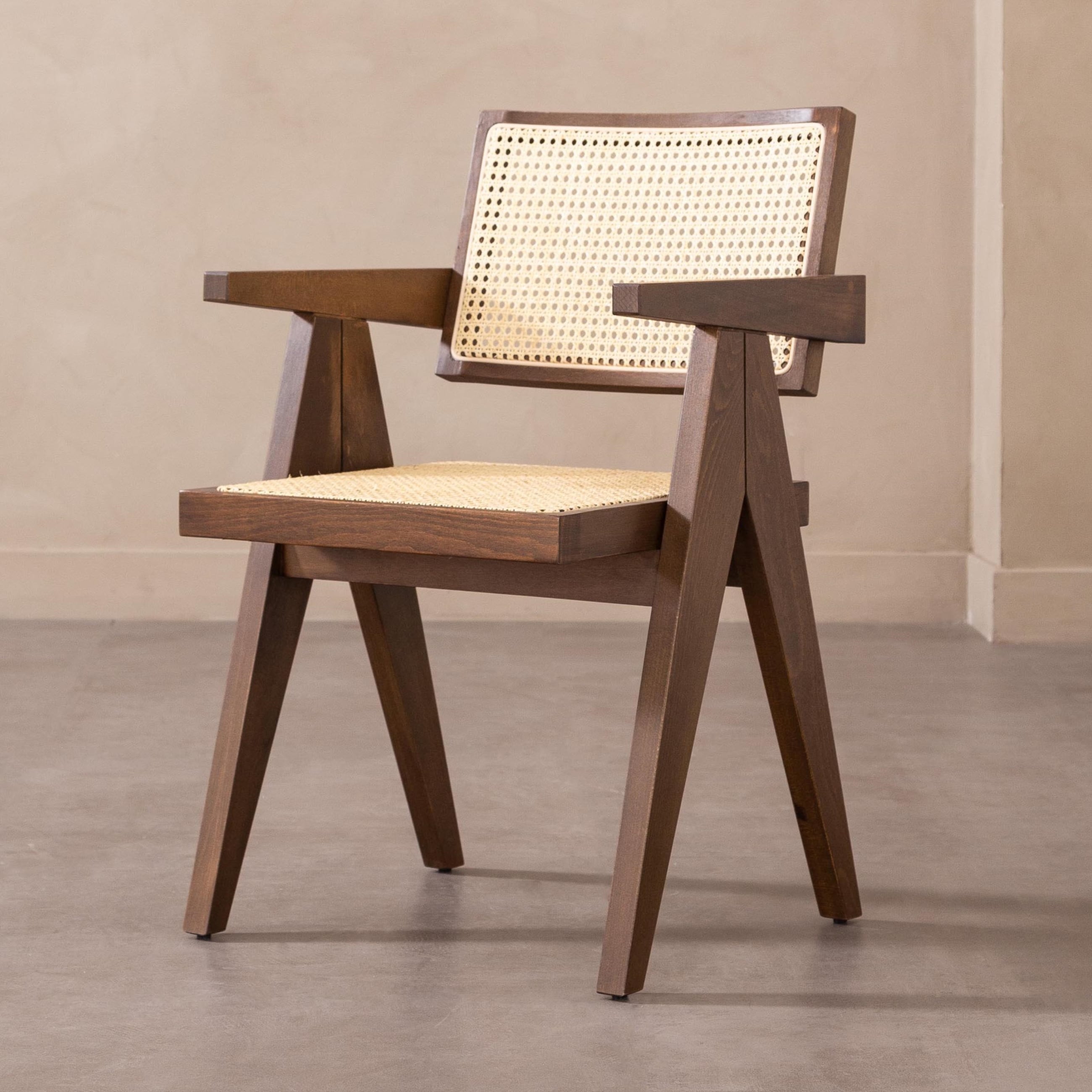 QUILE KOLÇAKLI SANDALYE CEVİZ