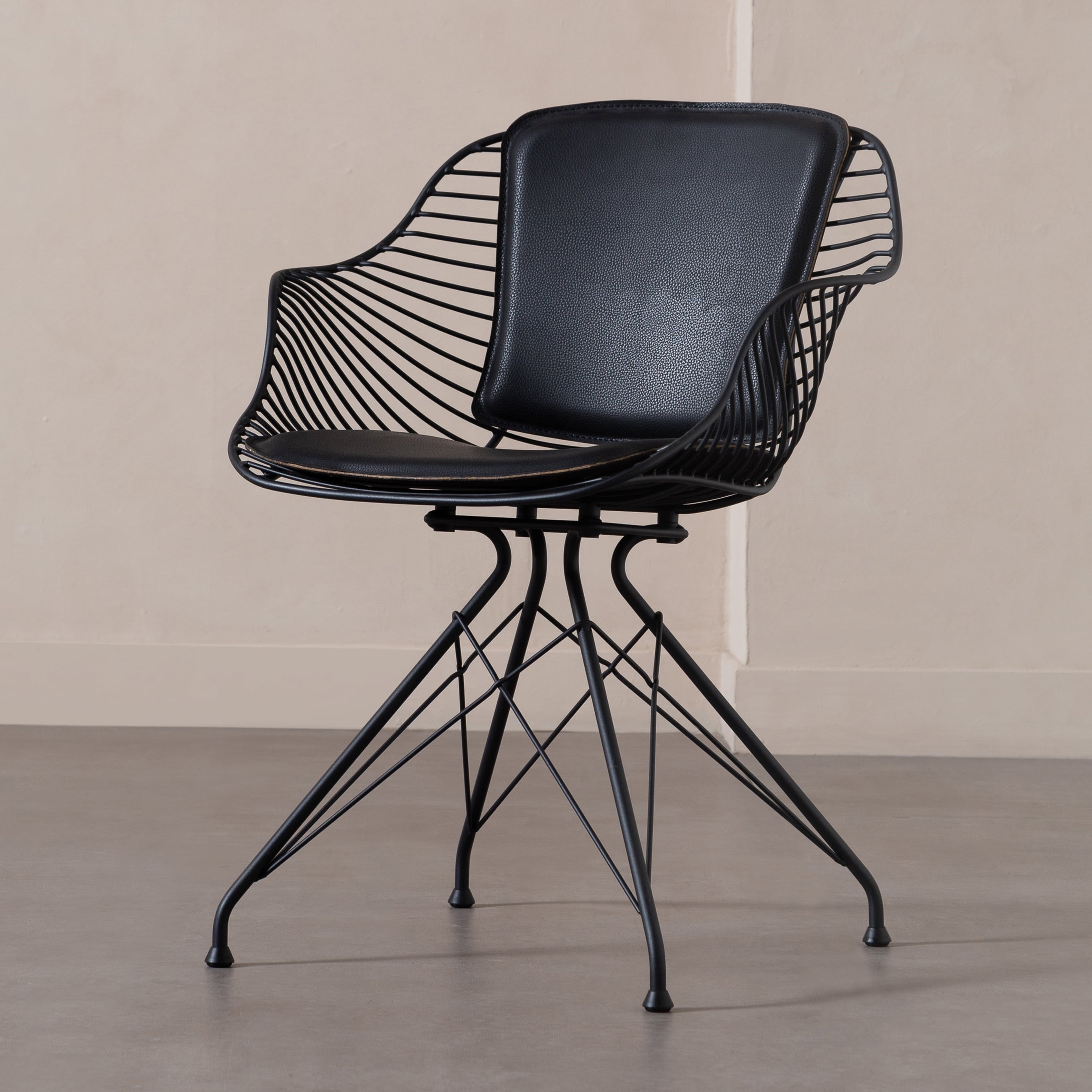 FRANCESCO KOLÇAKLI METAL SANDALYE SİYAH