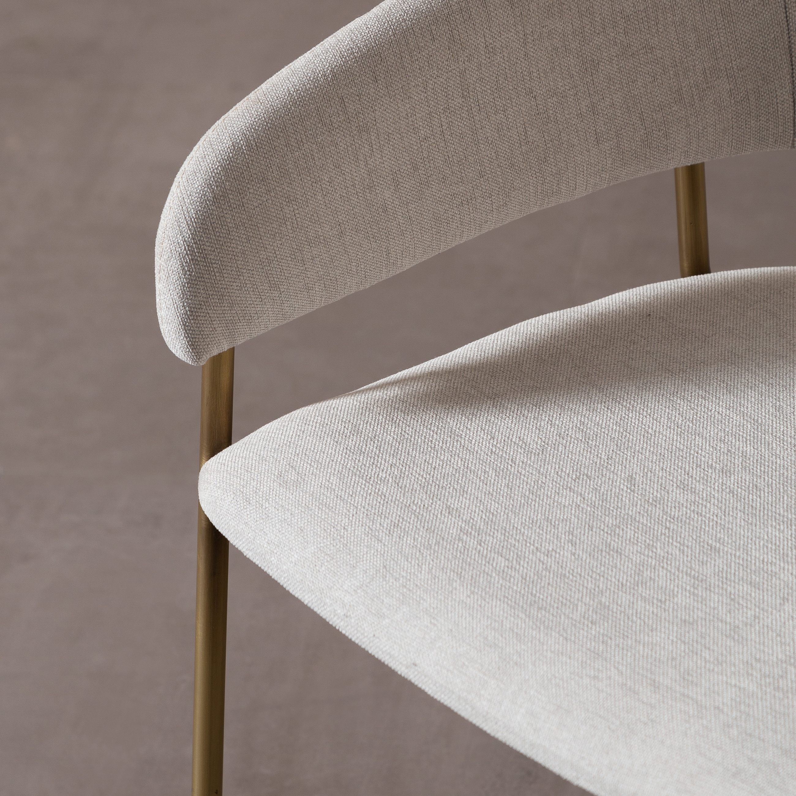 NOUR KOLÇAKLI SANDALYE BEJ