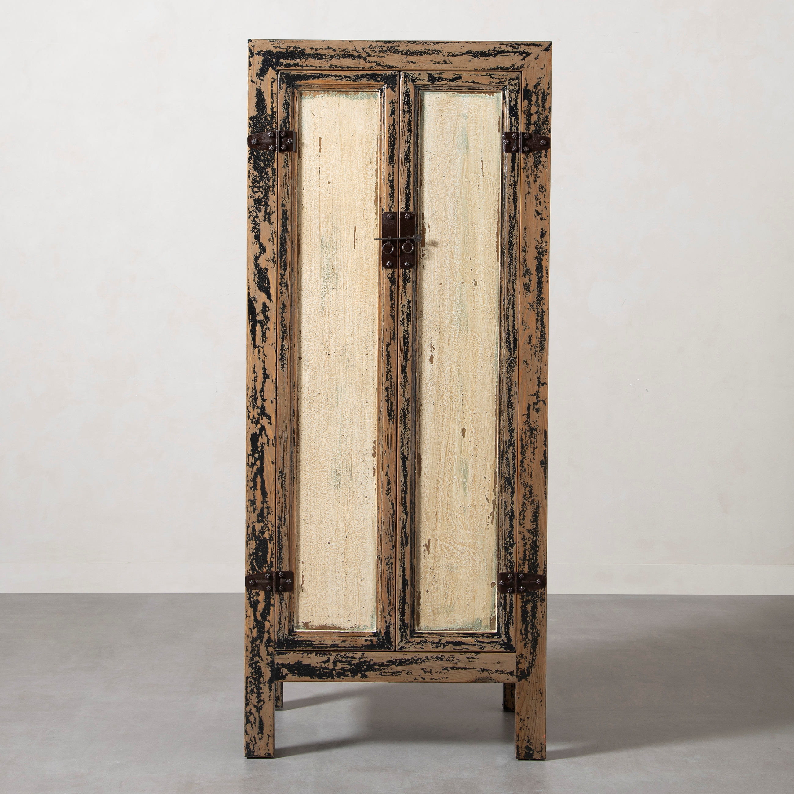 BAO ESKİTME AHŞAP DOLAP