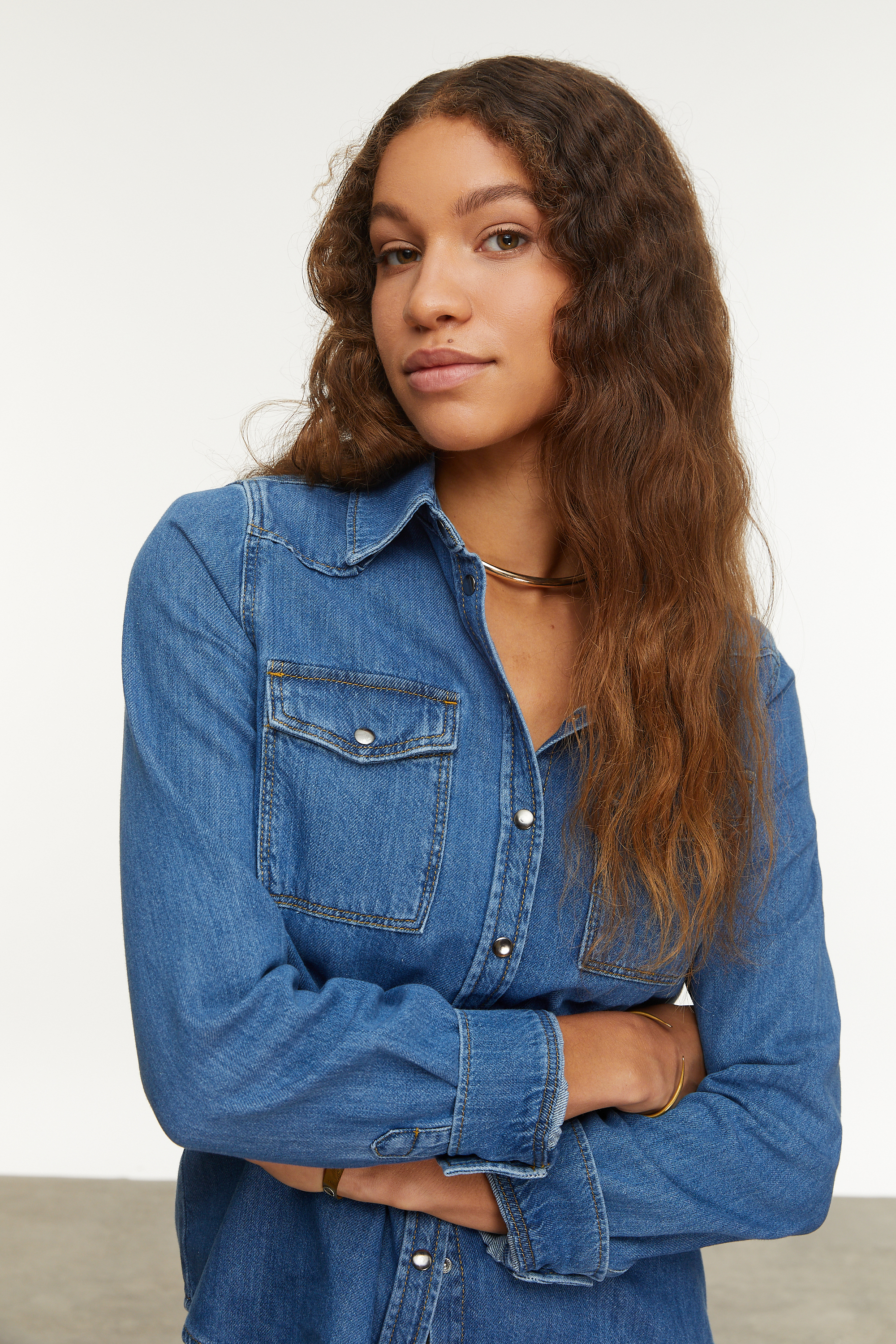 REGULAR FIT JEAN GÖMLEK