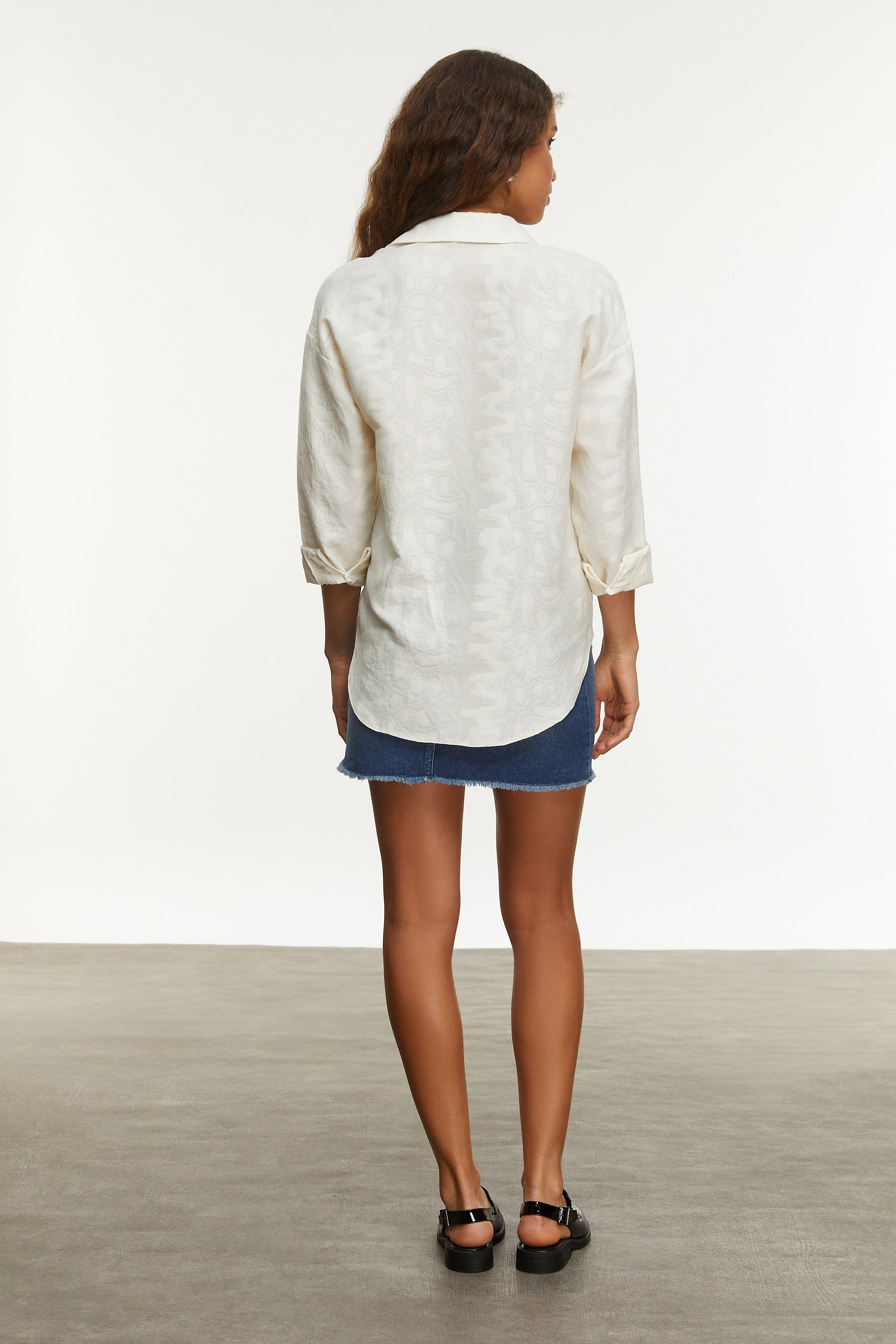 NAKIŞLI OVERSIZE SMART GÖMLEK